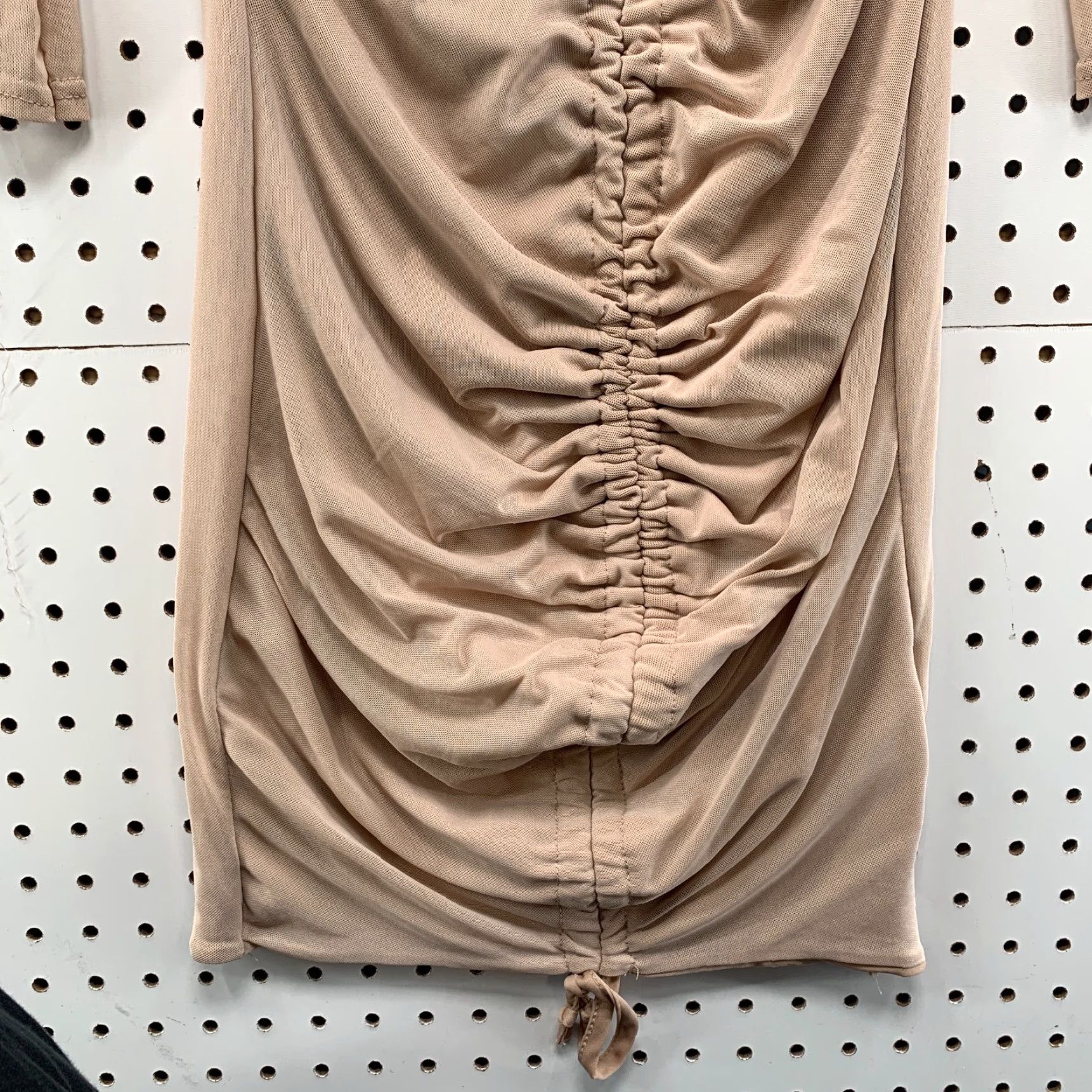 PrettyLittleThing Pretty Little Thing Dress Off The Shoulder Ruched Brown Womens Size 8 NWT Size M / US 6-8 / IT 42-44 - 7 Thumbnail