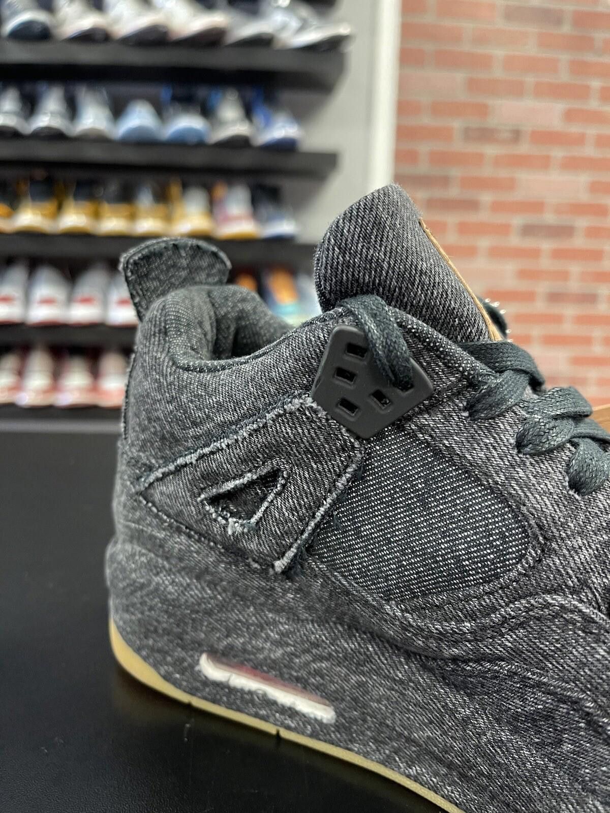 Jordan Brand Size 6 - Levi's x Air Jordan 4 Retro Black Denim Very Clean Size US 6 / EU 39 - 7 Thumbnail
