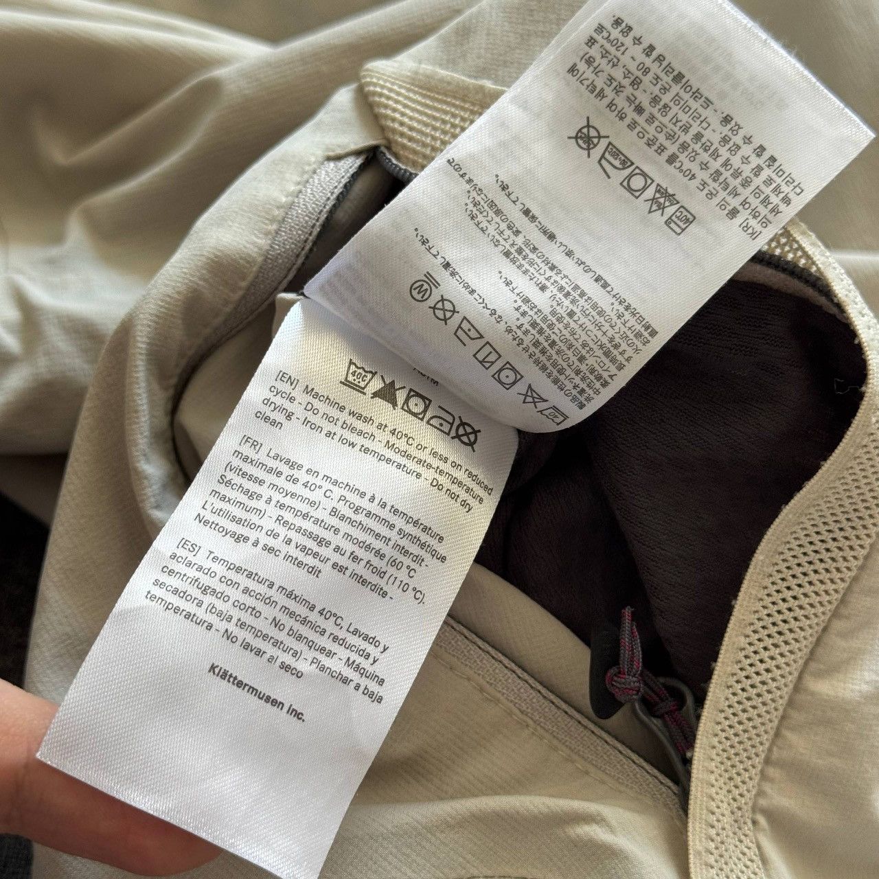 Klattermusen Klattermusen Vanadis Nylon Asymmetrical Outdoor Jacket Size US M / EU 48-50 / 2 - 18 Thumbnail