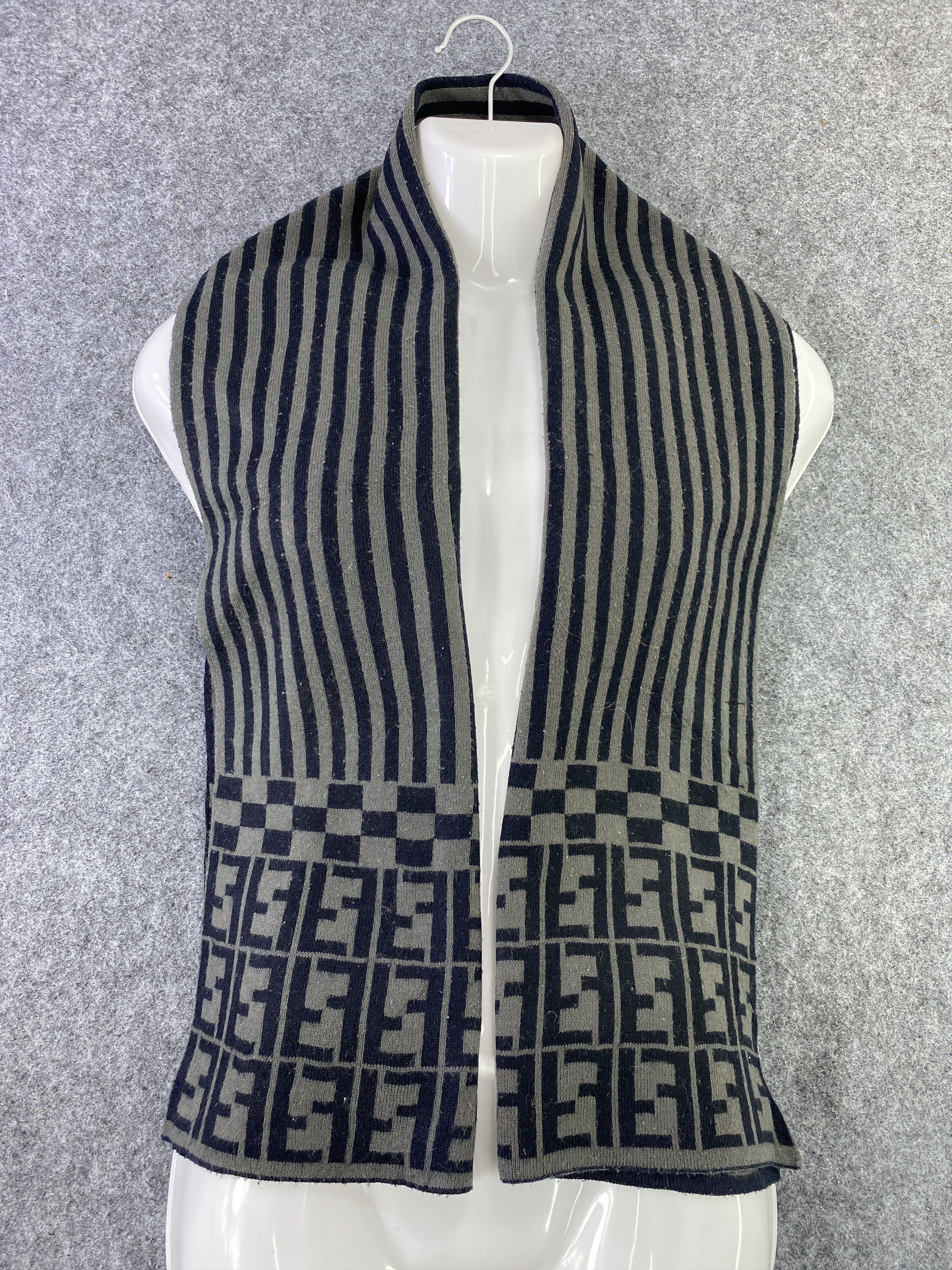 Designer FENDI Scarf / Muffler / Neckwear -T429 Size ONE SIZE - 3 Thumbnail