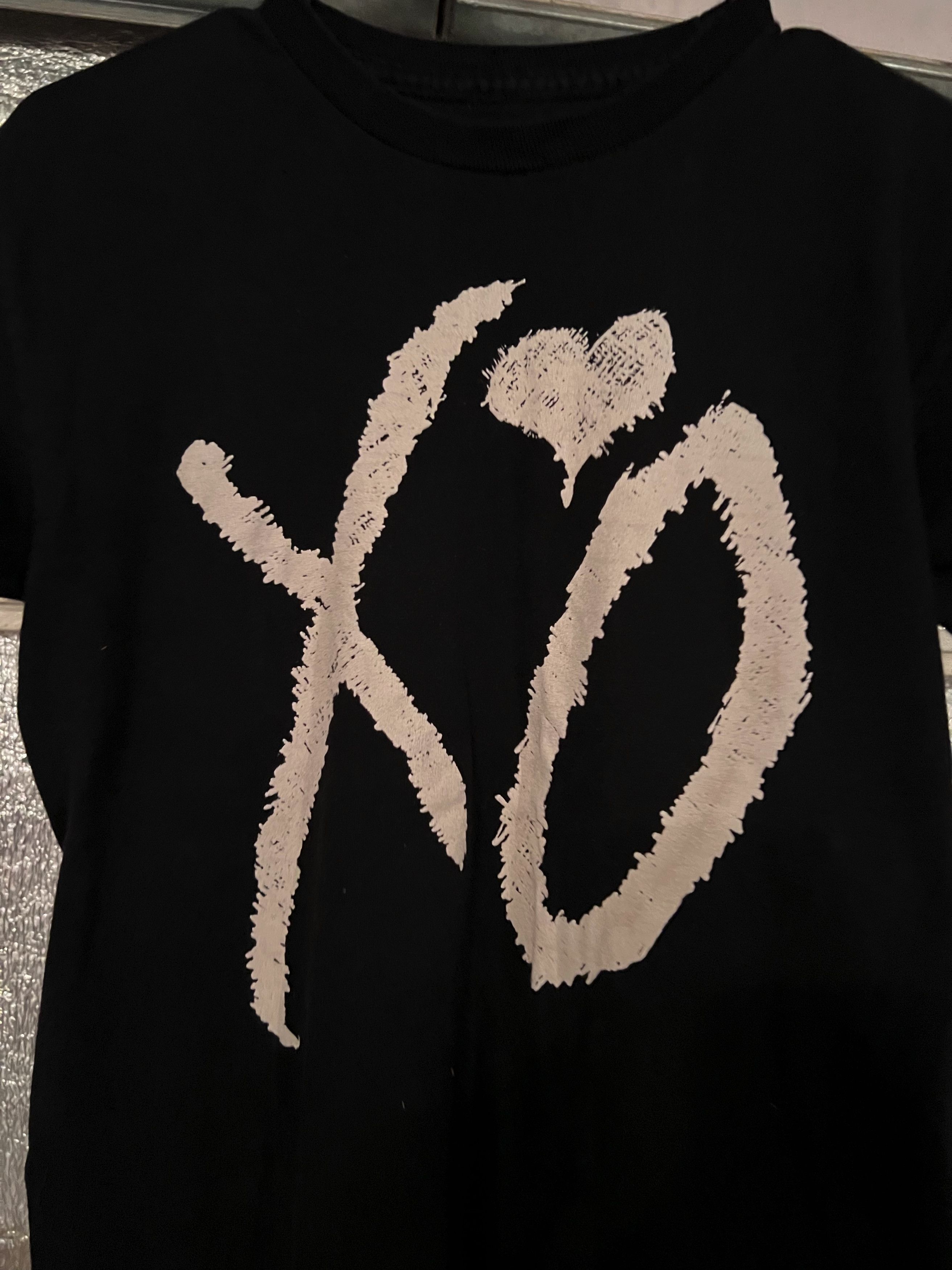 RARE The Weeknd Official Issue XO popular cropped shirt Small