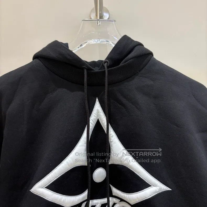 Louis Vuitton Louis Vuitton FW24 hooded print long-sleeve sweatshirt Size M / US 6-8 / IT 42-44 - 3 Thumbnail