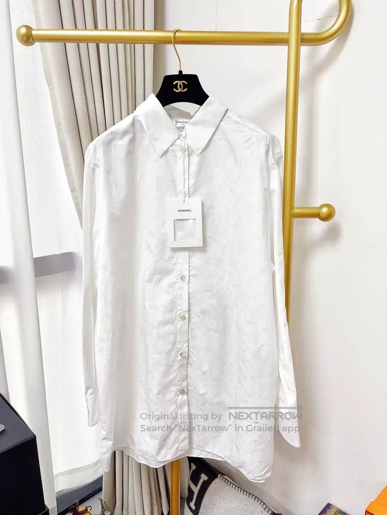 Chanel Chanel 24C vacation series white star dark pattern long-sl Size L / US 10 / IT 46 - 2 Thumbnail