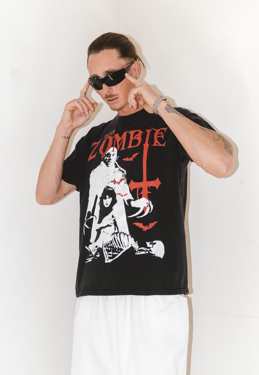 Vintage vintage Y2k Rob Zombie grunge Rock graphic T-Shirt Size US L / EU 52-54 / 3 - 5 Thumbnail
