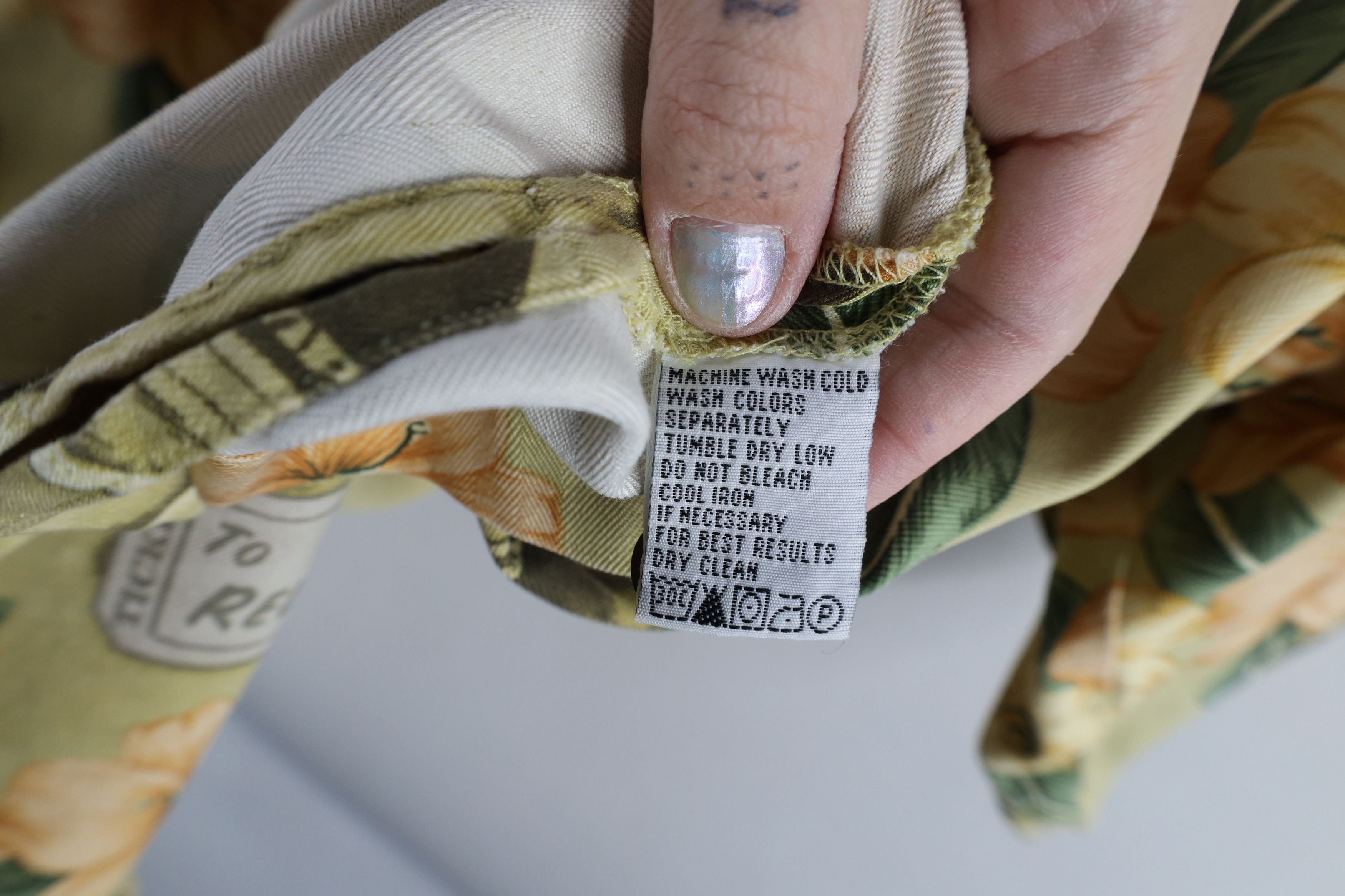 Tommy Bahama × Vintage Vintage Tommy Bahama Relax Looped Collar Button Shirt Size US L / EU 52-54 / 3 - 9 Thumbnail
