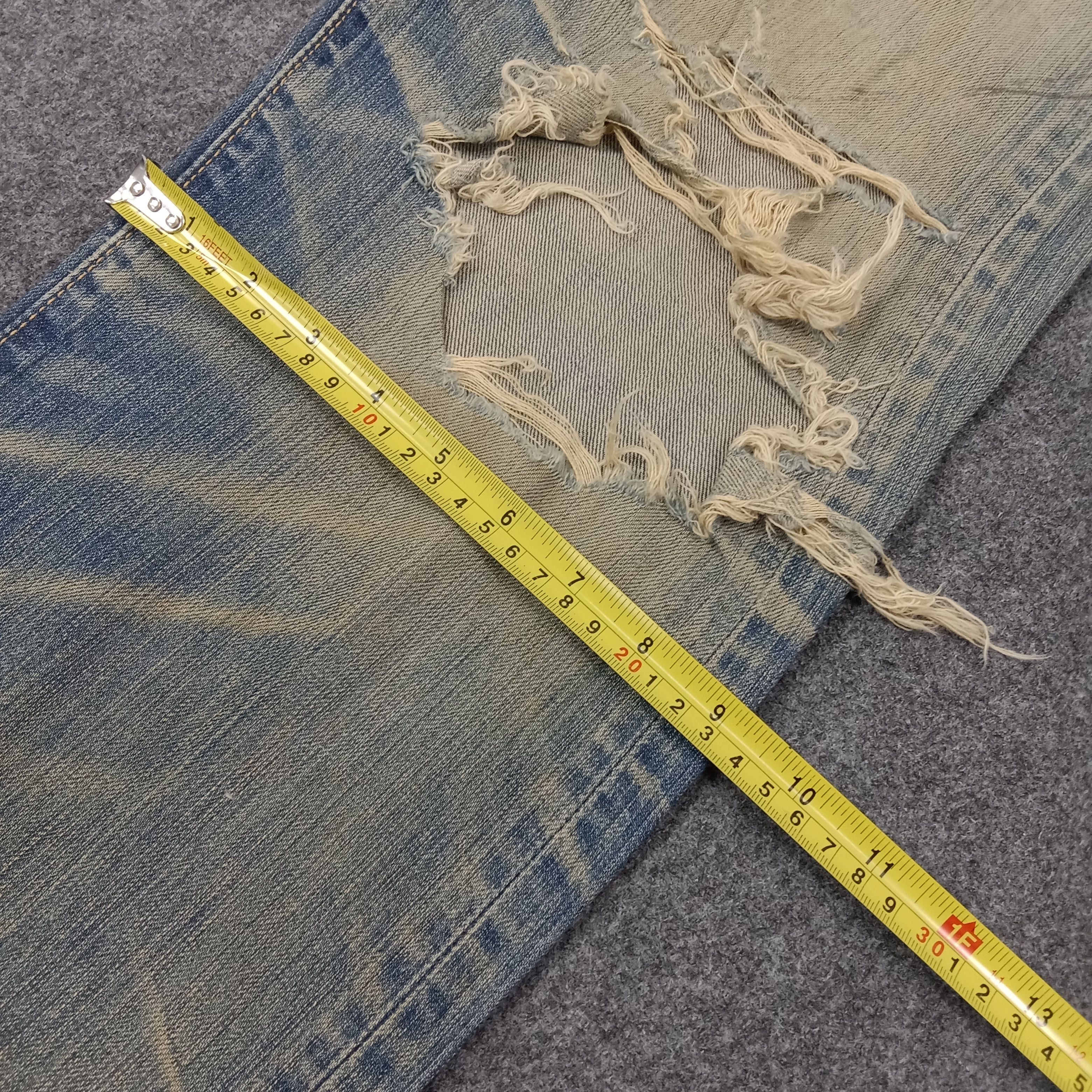 Levi's Levi's 501 Distressed Style Grunge Denim Jeans C258N22 Size US 31 - 12 Thumbnail