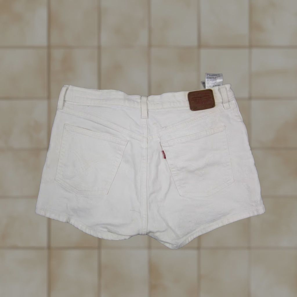 Levi's Levi's 501 Jean Shorts Womens 31 White Denim Premium Casual 90s Button Fly Jorts Size 24" / US 00 / IT 34 - 1 Thumbnail