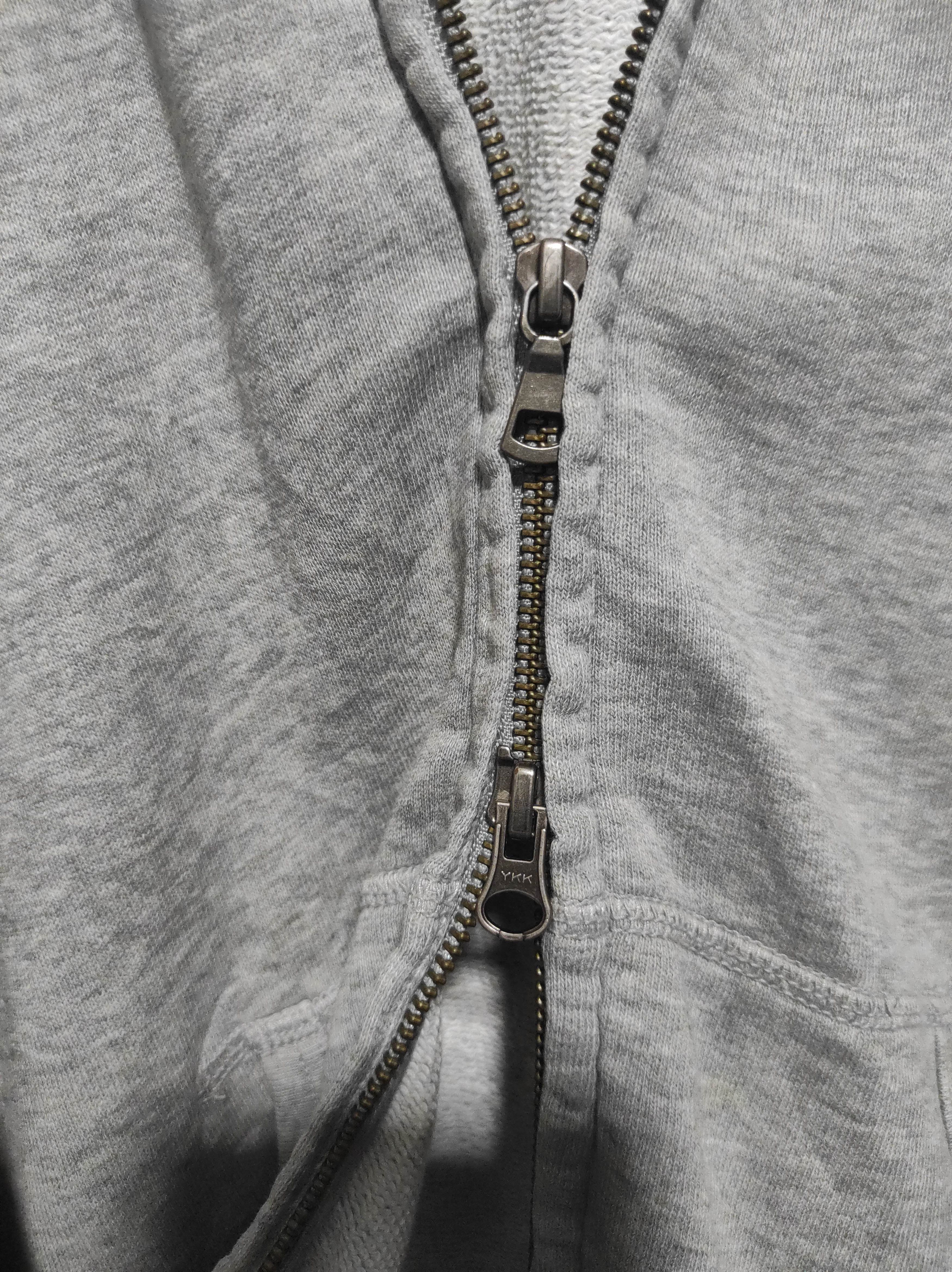 Uniqlo Uniqlo Light Weight Sweat Zip Fur Hoodie i6w9 LGB style Size US M / EU 48-50 / 2 - 3 Thumbnail