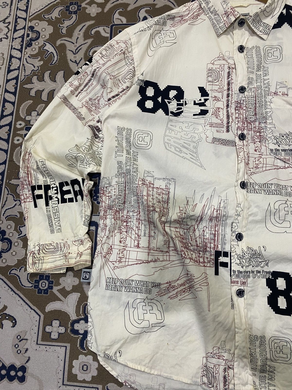 Vintage VINTAGE FREAKY MASSIVE FULLPRINT BUTTON UP ! Size US L / EU 52-54 / 3 - 4 Thumbnail