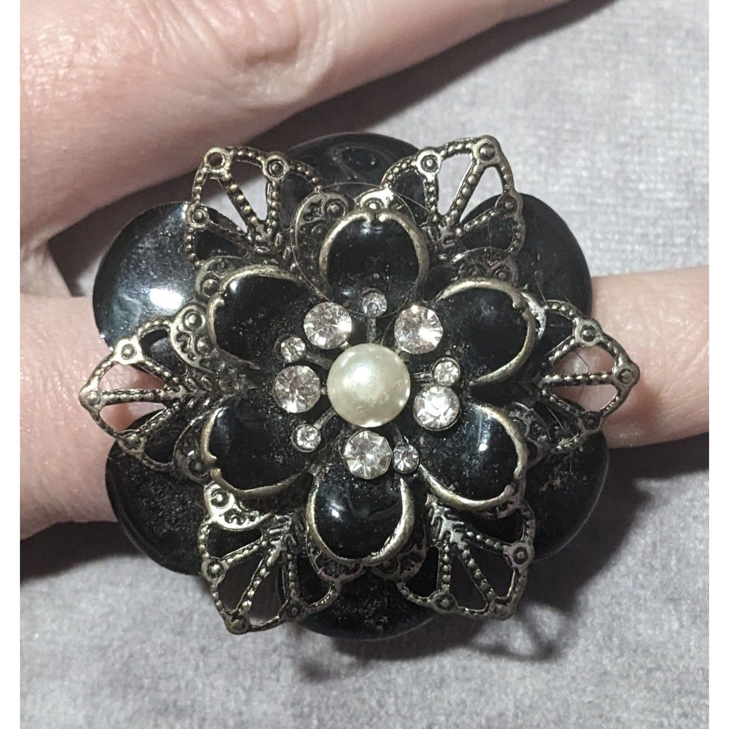 Other Vintage Whimsygoth Floral Black And Silver Tone Statement St Size ONE SIZE - 11 Thumbnail