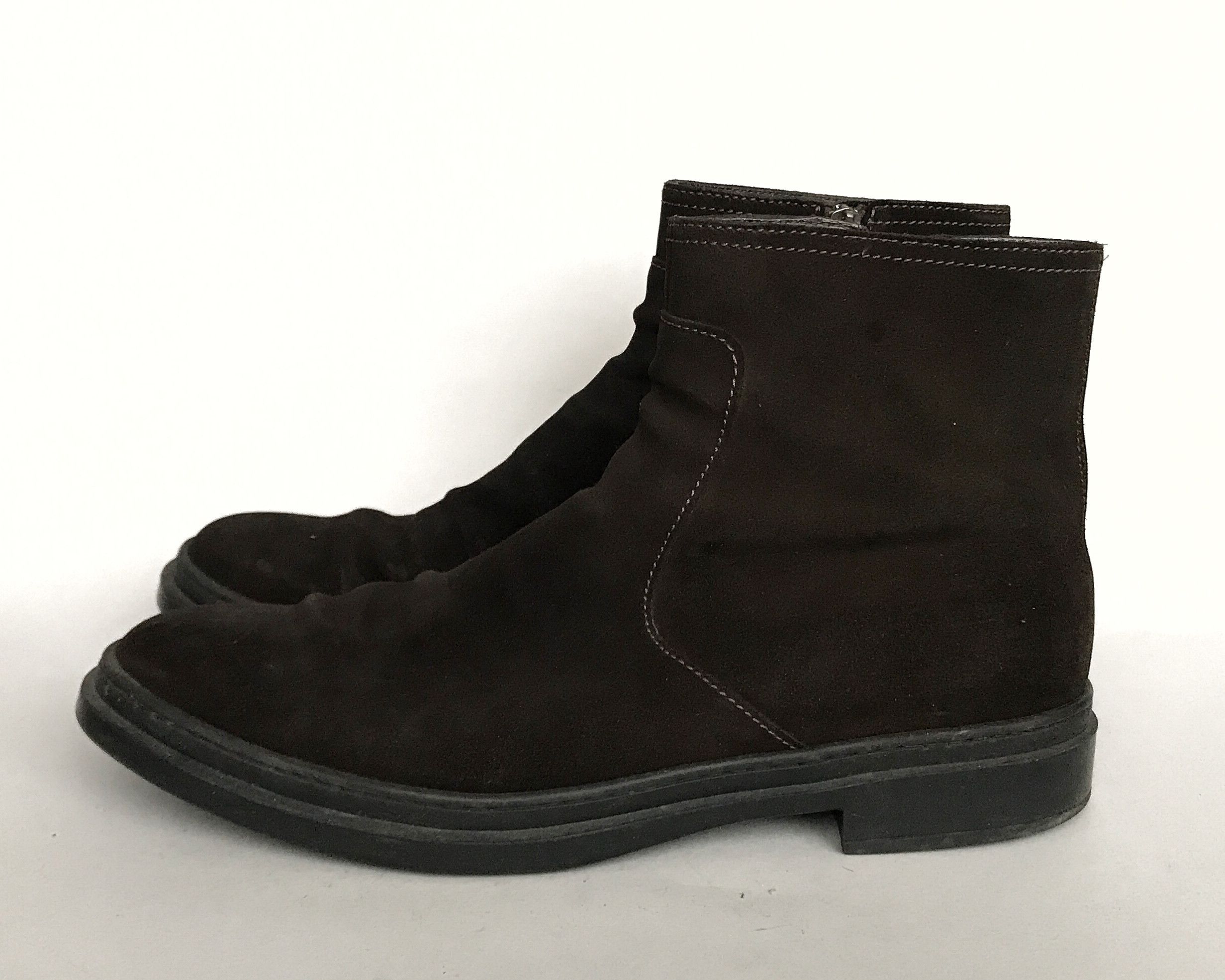 Tod's TOD’S SUEDE ANKLE BOOTS MADE IN ITALY US10 EU43 UK8.5 Size US 10 / EU 43 - 1 Thumbnail