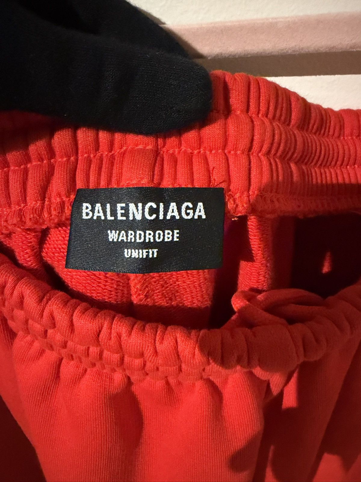 Balenciaga Balenciaga Red Embroidered Sweatshorts Size US 34 / EU 50 - 6 Thumbnail