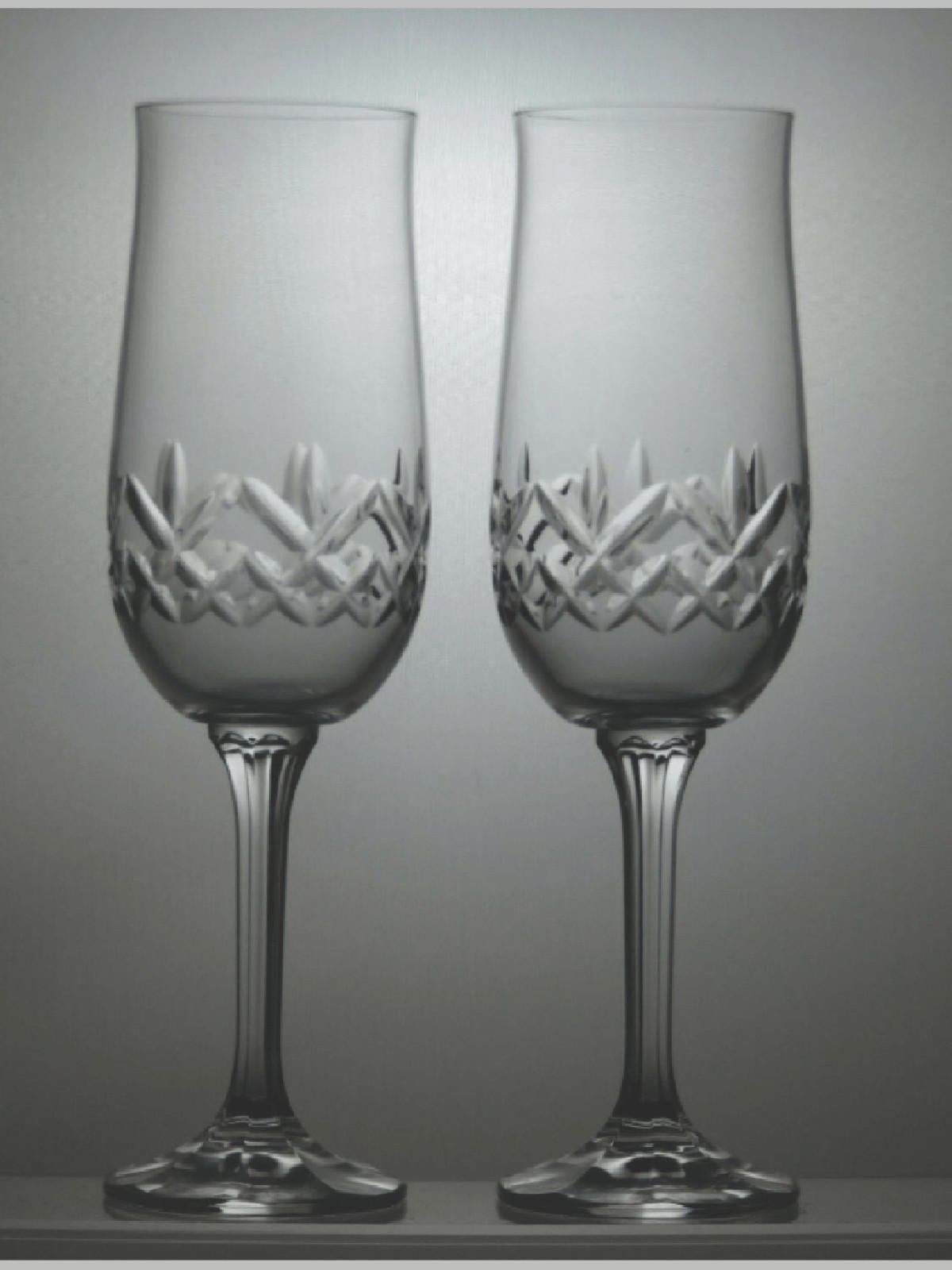 The Unbranded Brand Cut Glass Lead Crystal Set Of 2 Champagne Flutes 7 3/4" Size ONE SIZE - 1 Thumbnail
