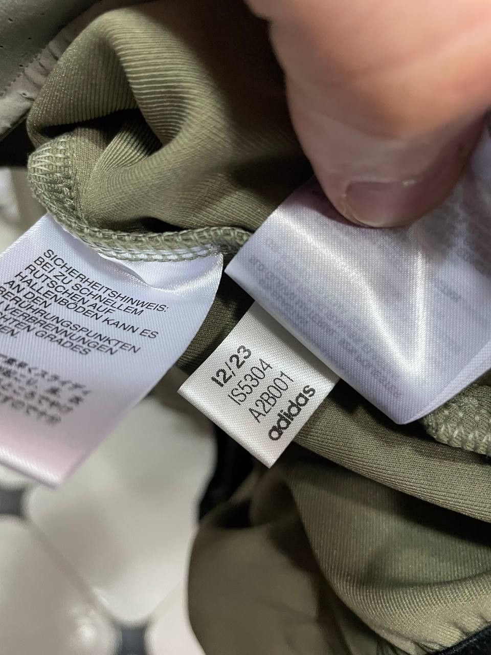 Adidas × Fear of God Fear of god adidas suede fleece crewneck sweatshirt size L Size US L / EU 52-54 / 3 - 7 Thumbnail
