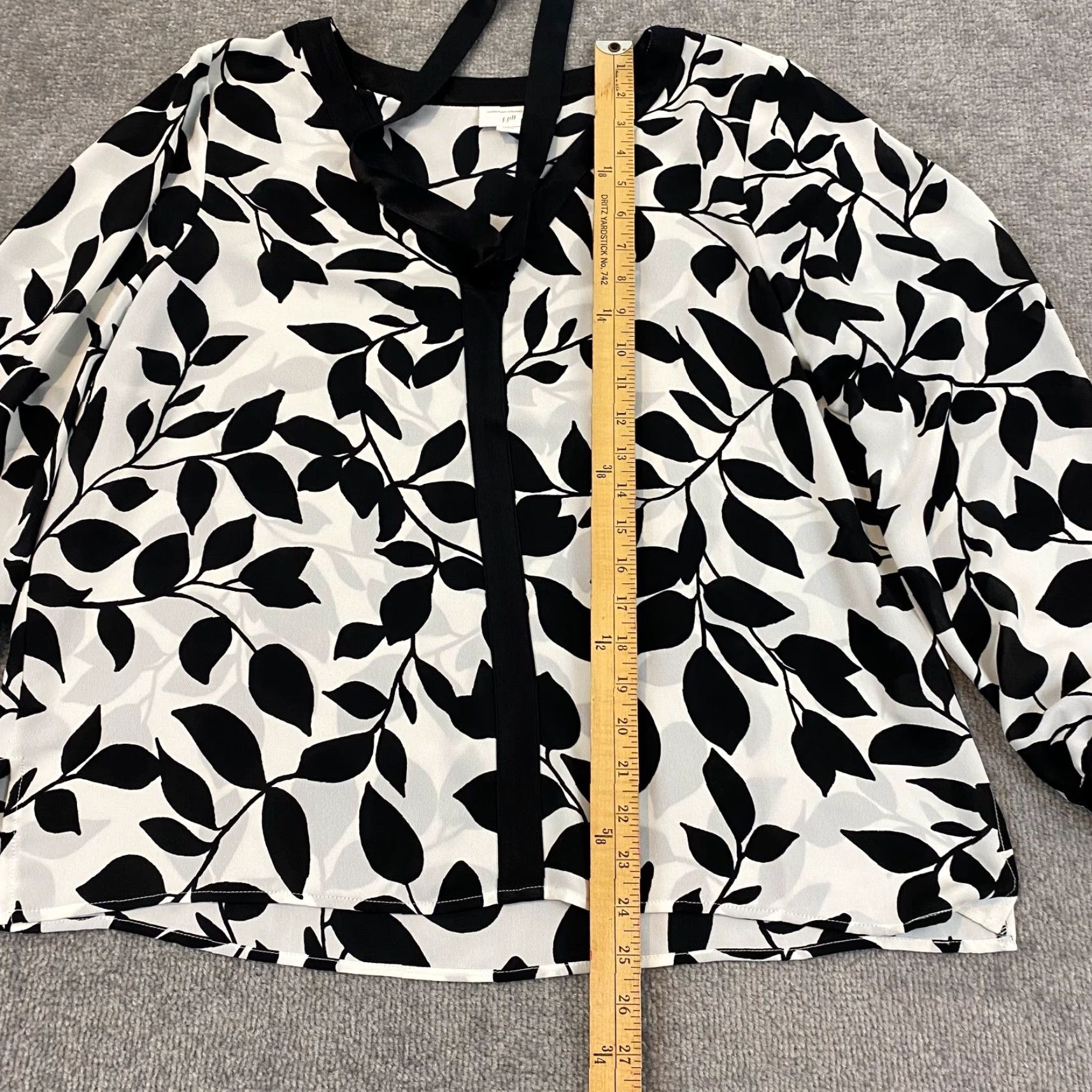 J. Jill Christian Siriano J. Jill Blouse Women LP Large Petite White Black Floral Career Size L / US 10 / IT 46 - 4 Thumbnail