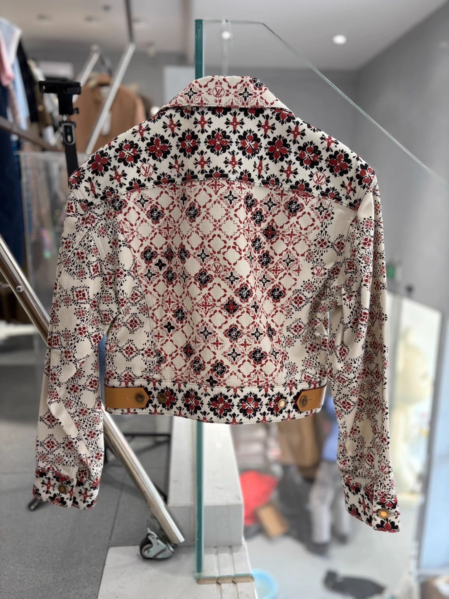 Louis Vuitton LV Red & White Colorblock Logo Short Denim Jacket 34 Size XS / US 0-2 / IT 36-38 - 6 Thumbnail
