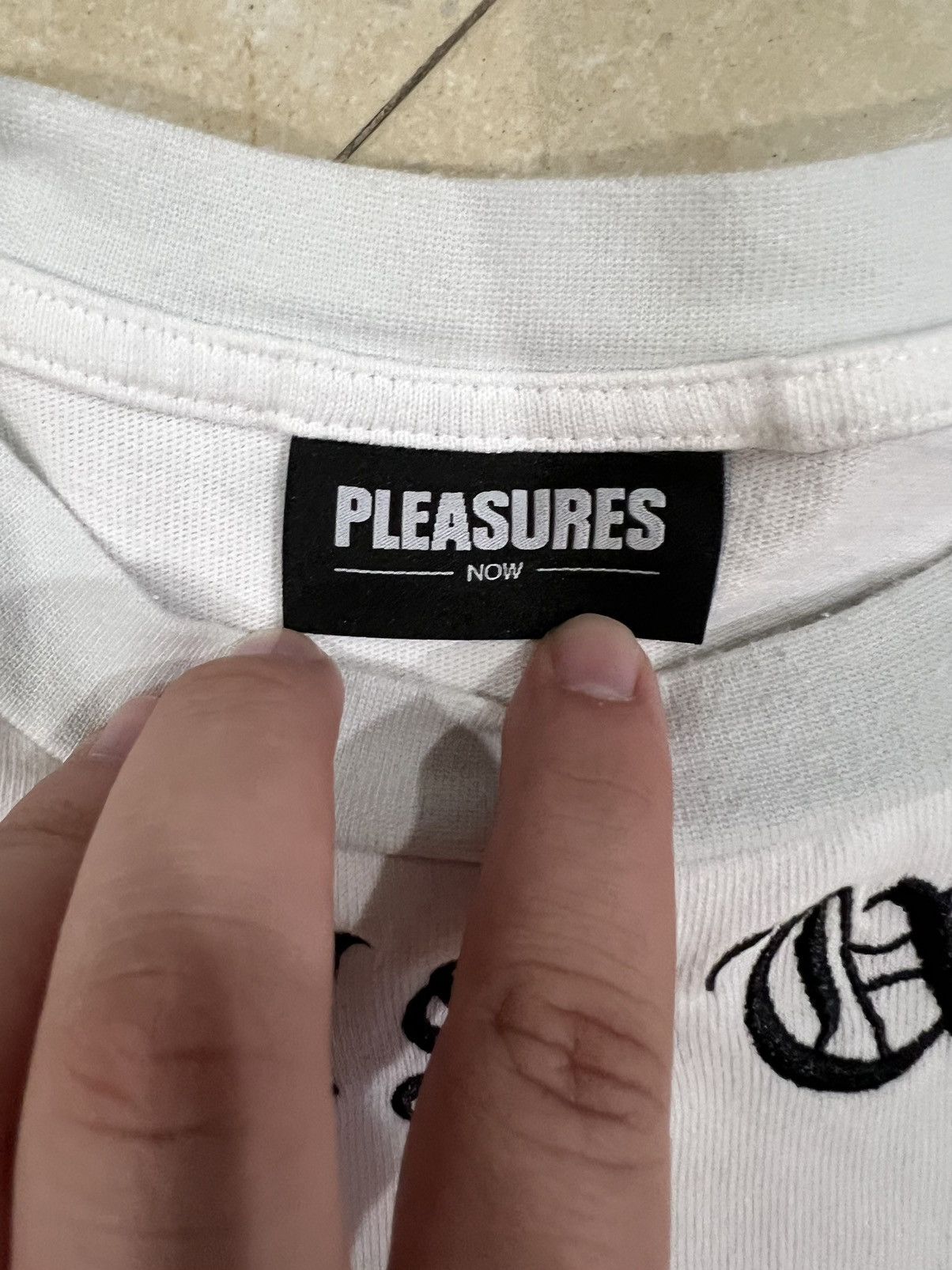 Pleasures Pleasures White Tee old English shirt Size US XL / EU 56 / 4 - 3 Thumbnail