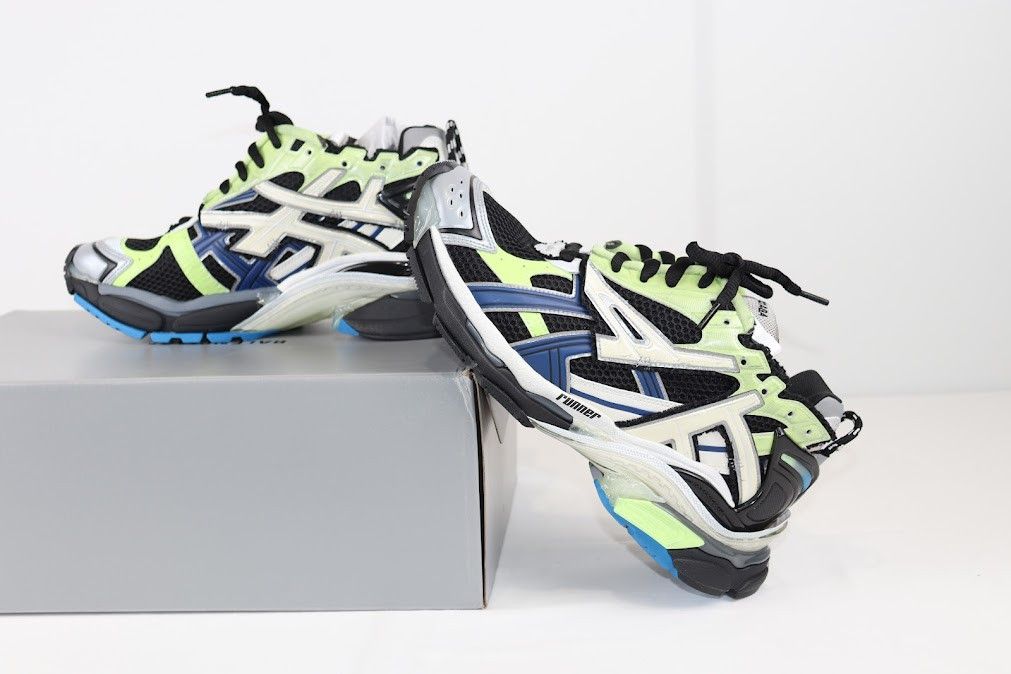 Balenciaga o1rshd Caged Mesh Runner Sneakers in Multicolor Size US 11 / EU 44 - 13 Thumbnail