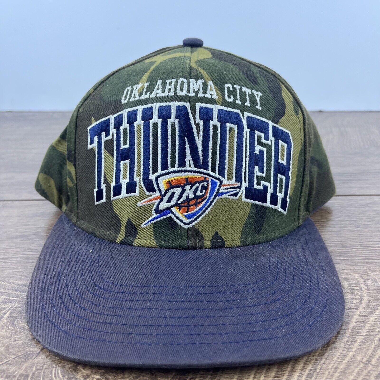 Adidas Oklahoma City Thunder Snapback Hat Camo Green Hat Adjustable Size ONE SIZE - 2 Thumbnail