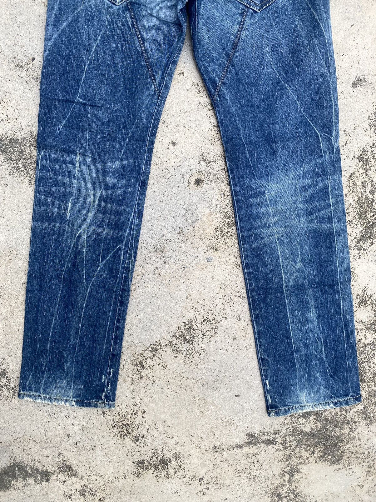 Designer × Diesel Diesel Distressed Claw Mark Faded Denim Jeans Size US 30 / EU 46 - 20 Thumbnail