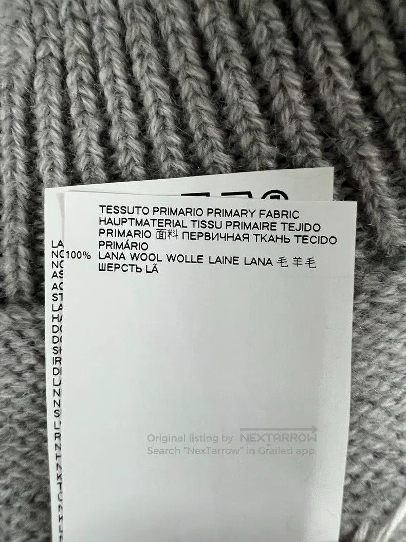Maison Margiela Maison Margiela Gray woollen knitted horse shawl Size US S / EU 44-46 / 1 - 7 Thumbnail