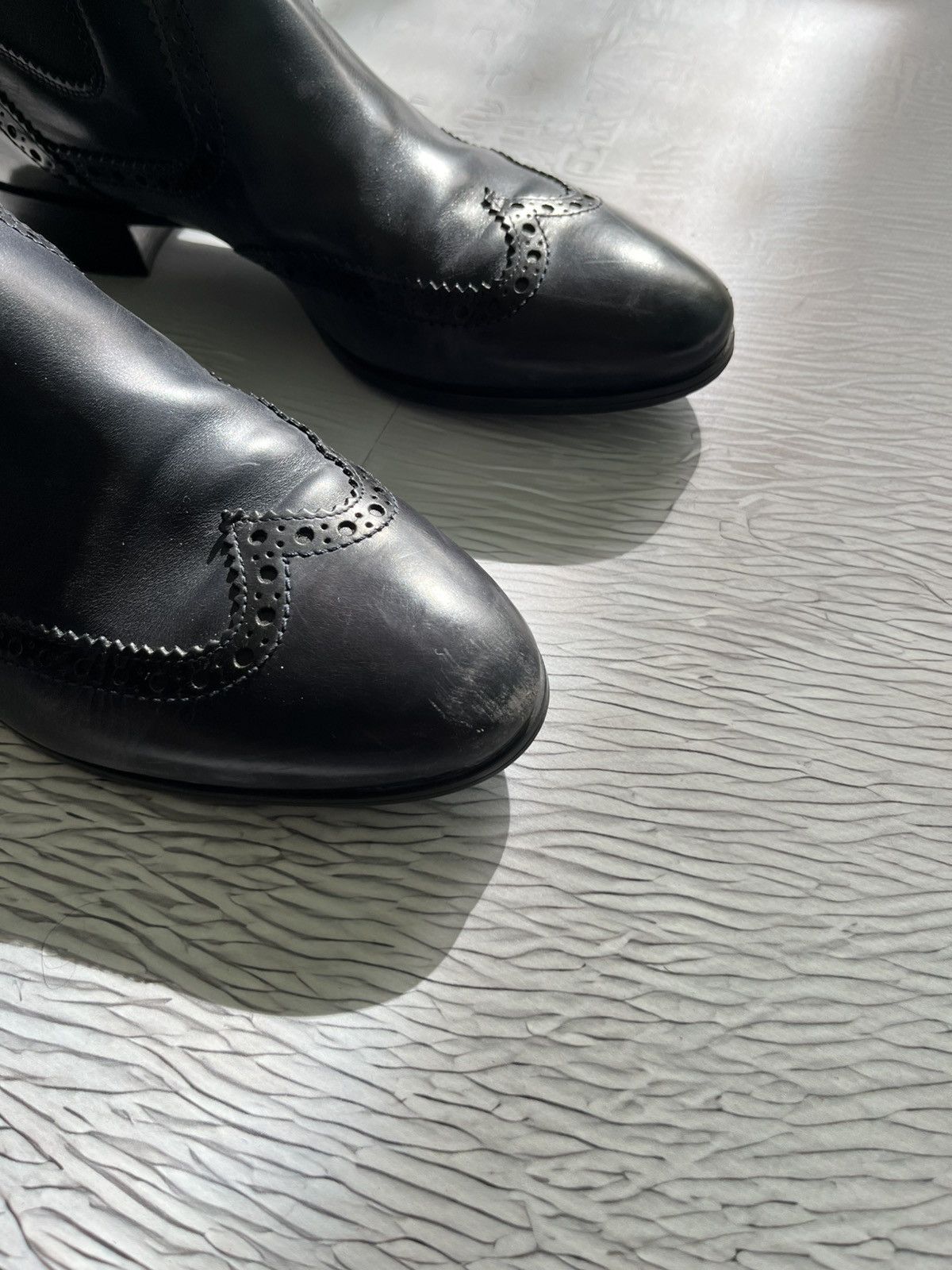 Santoni Santoni Wingtip Chelsea Ankle Boots Black Leather Women Size US 10.5 / IT 40.5 - 4 Thumbnail