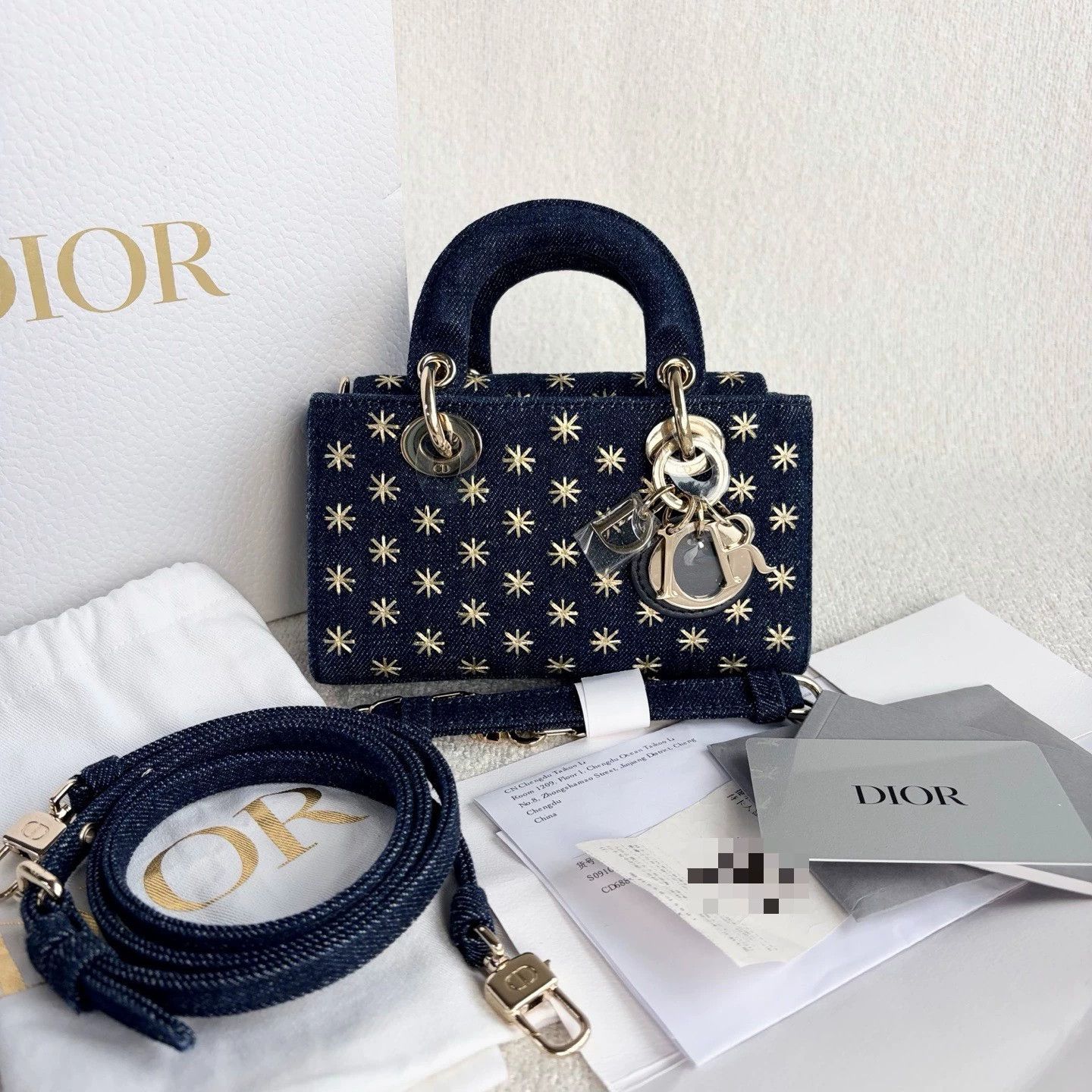 Dior Pre-loved Bag Very good condition Size ONE SIZE - 1 Thumbnail