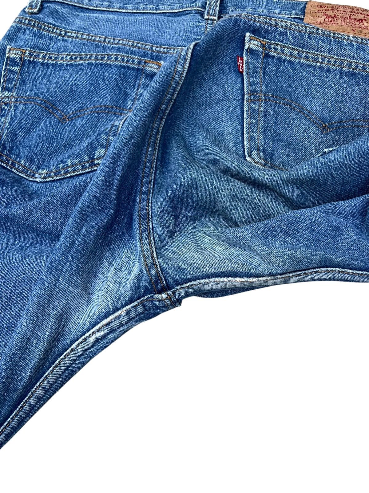 Levi's Vintage 1980s Levi’s 501 Blue Denim Regular Jeans Size US 35 - 22 Thumbnail