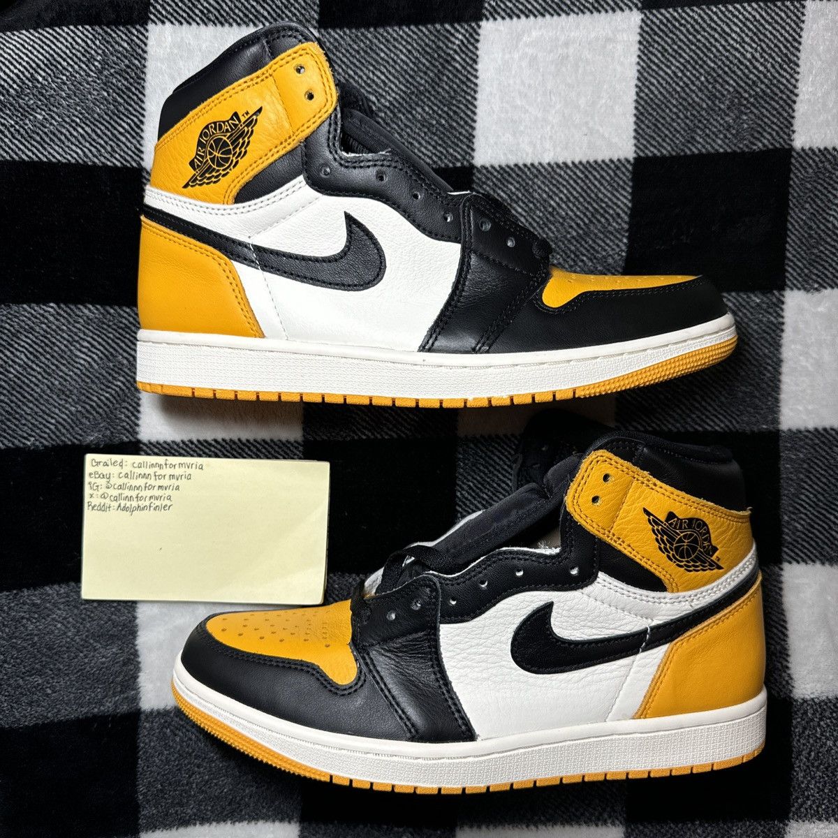 Nike Air Jordan 1 High OG Yellow Toe Size US 9.5 / EU 42-43 - 2 Thumbnail
