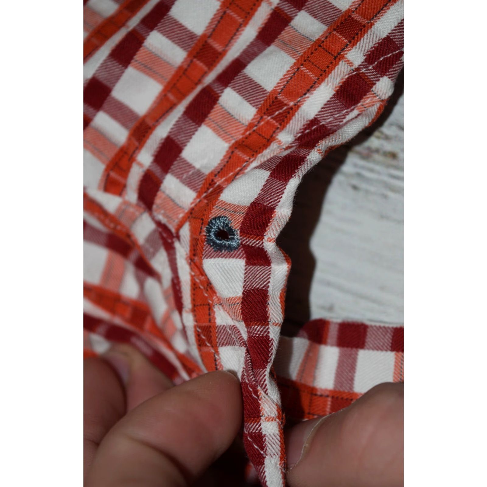 Ariat MENS ARIAT LONG BUTTON SHIRT Plaid CHECKERED Vented FARM ORANGE RED WHITE Large Regular Fit Casual Workwear Western Button-Down Collared Shirt Size US L / EU 52-54 / 3 - 7 Thumbnail