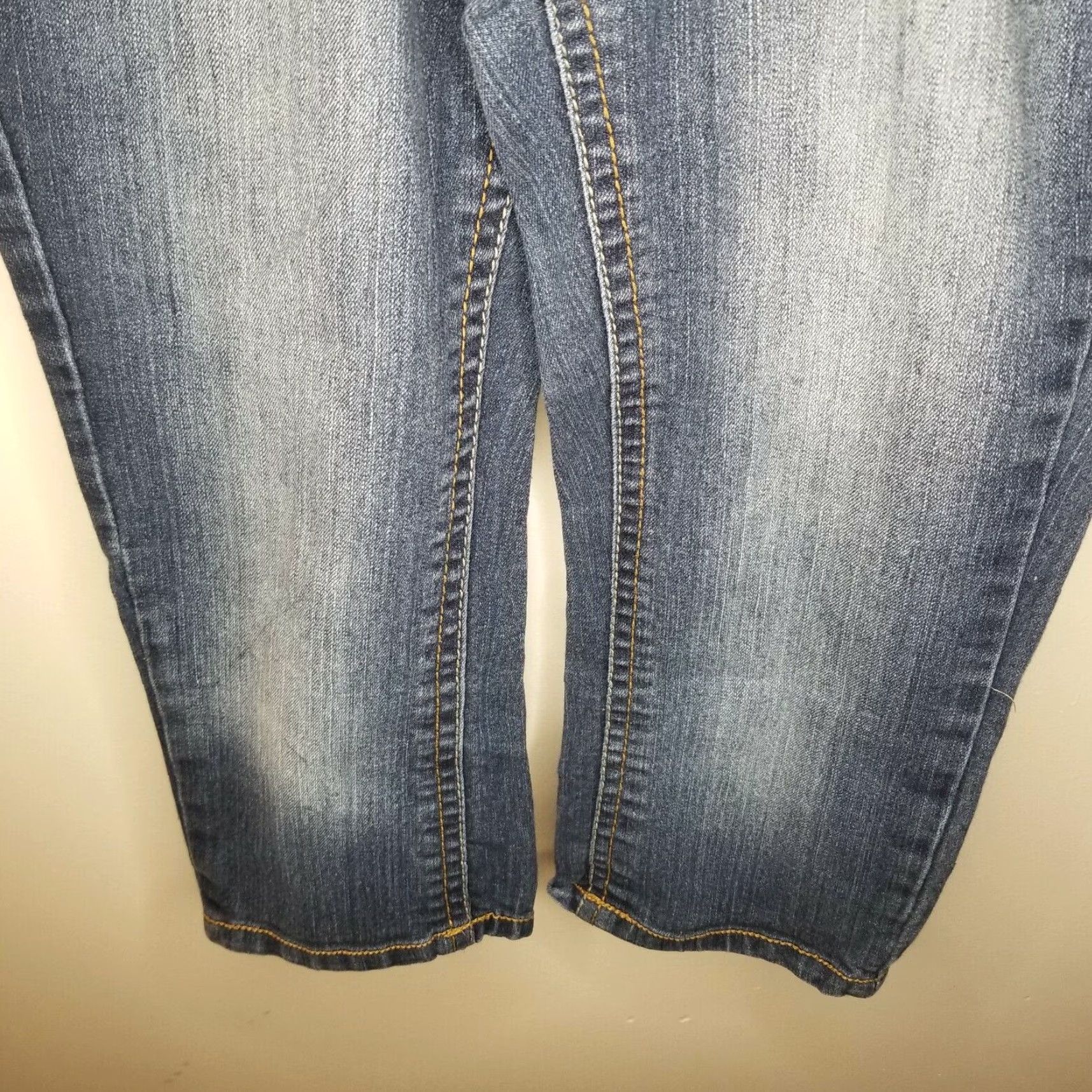 Vintage Paris Blues Capri Jeans Womens Size 7 Dark Blue Distressed Denim Size 28" / US 6 / IT 42 - 3 Thumbnail