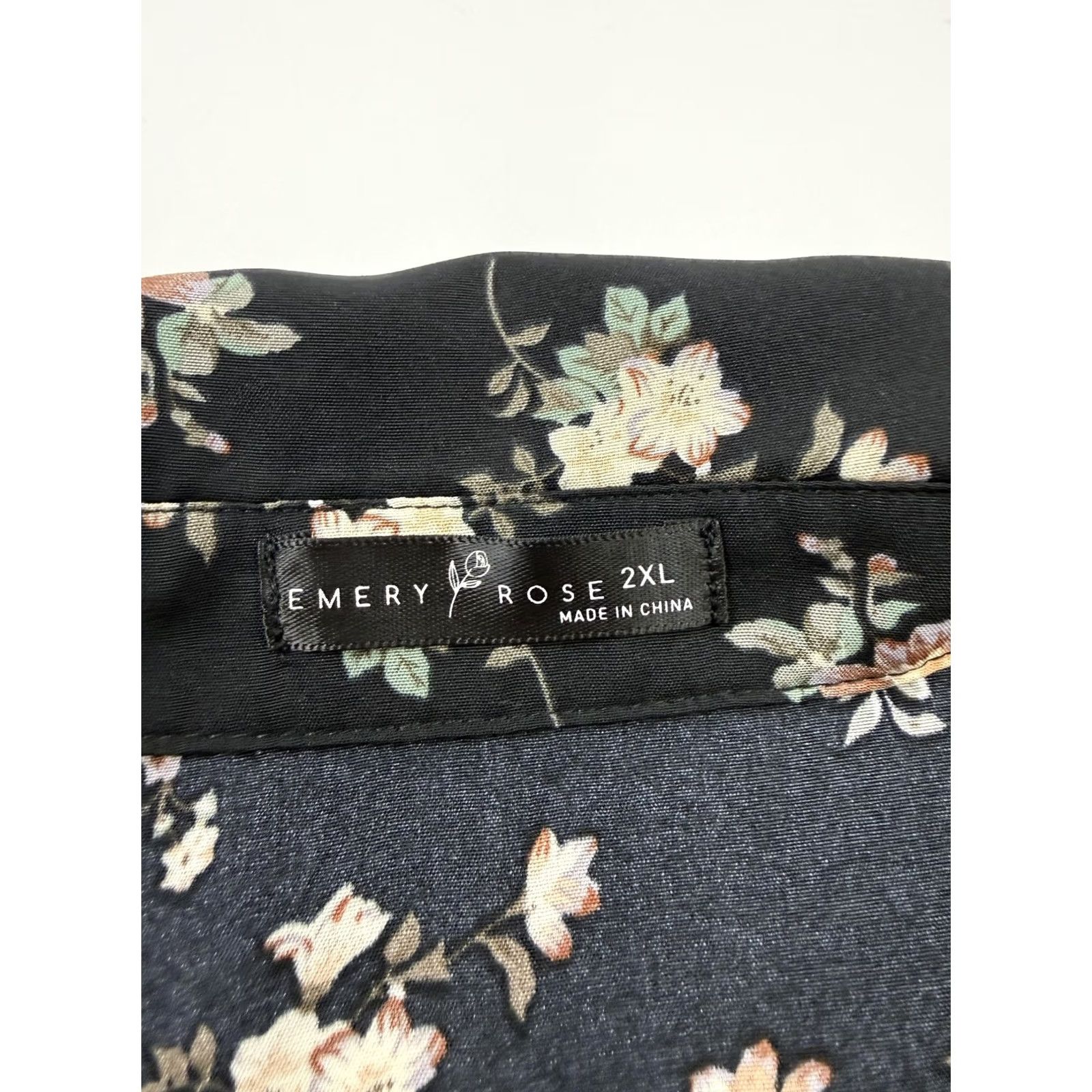 Vintage Emery Rose Blouse Womens 2XL Black Floral Sleeveless Button Front Tunic Top Size XXL / US 16-18 / IT 52-54 - 4 Thumbnail