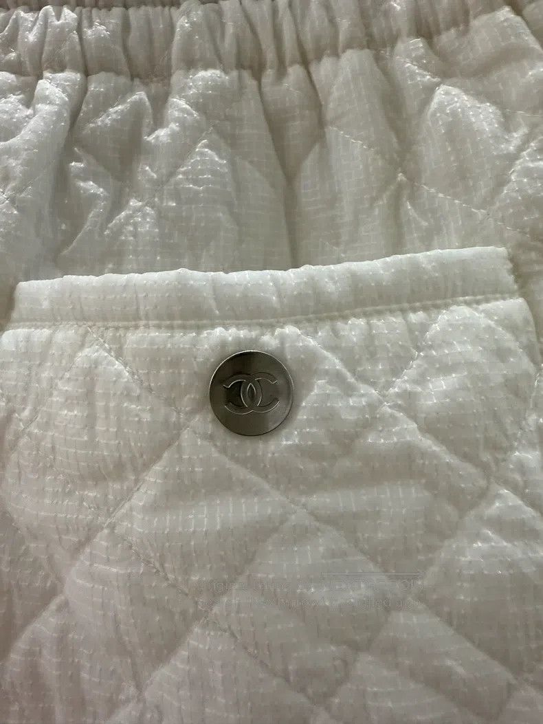 Chanel Chanel Diamond check white shorts Size 42" / US 20 - 3 Thumbnail