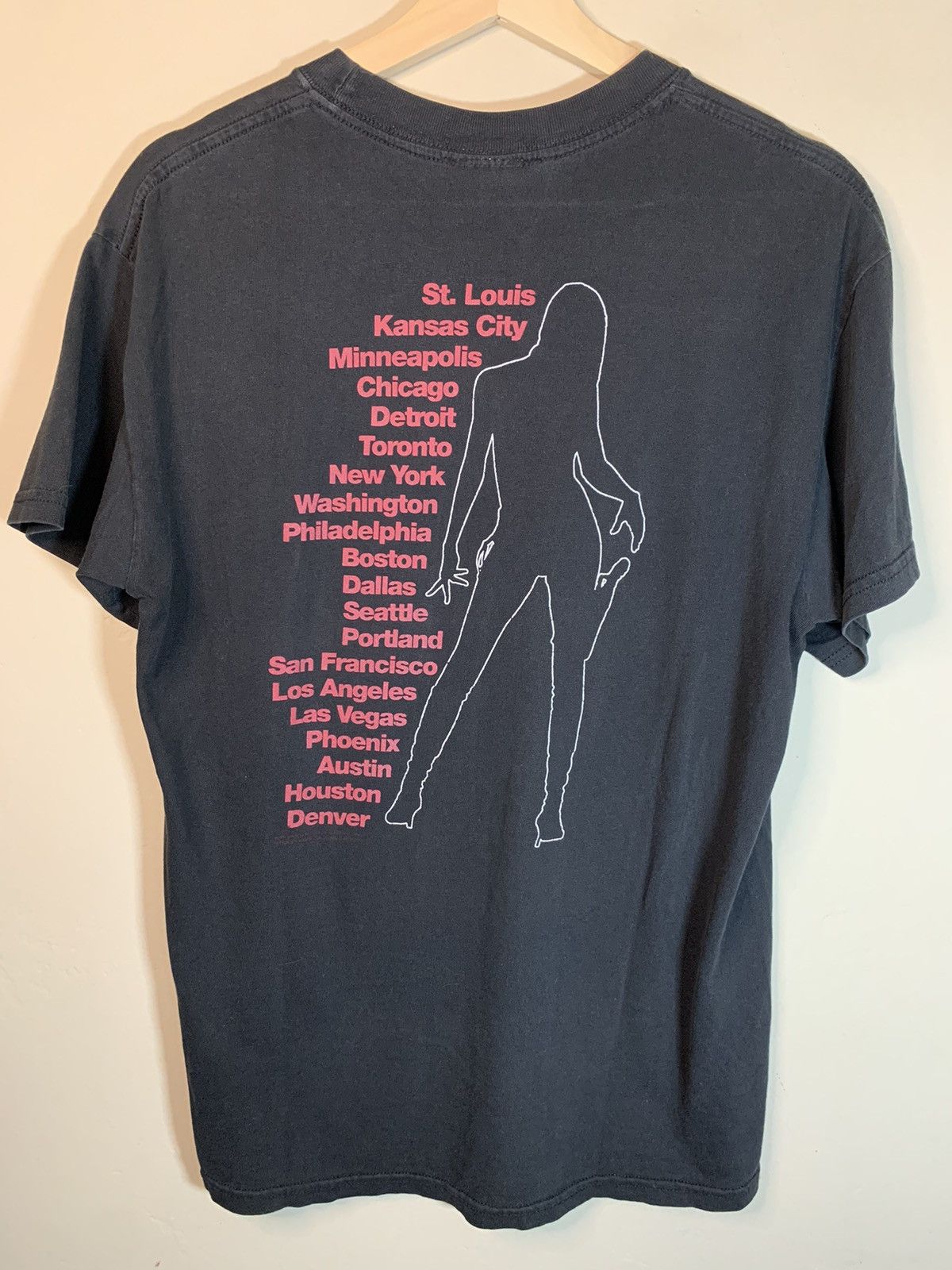 Band Tees × Vintage RARE Vintage Velvet Revolver Contraband Artimonde Tour Shirt Size US M / EU 48-50 / 2 - 2 Thumbnail