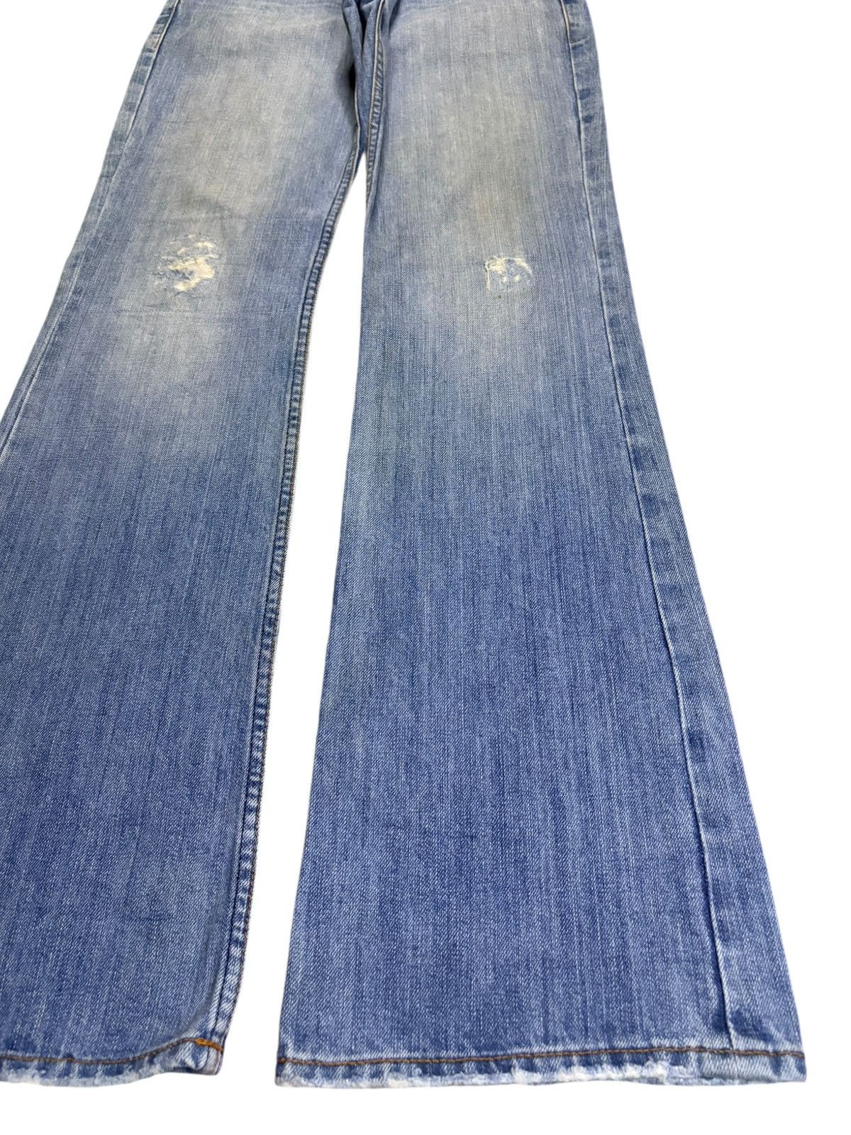Japanese Brand Vintage Japanese Brand Blue Wash Distressed Flare Jeans Size US 30 / EU 46 - 7 Thumbnail