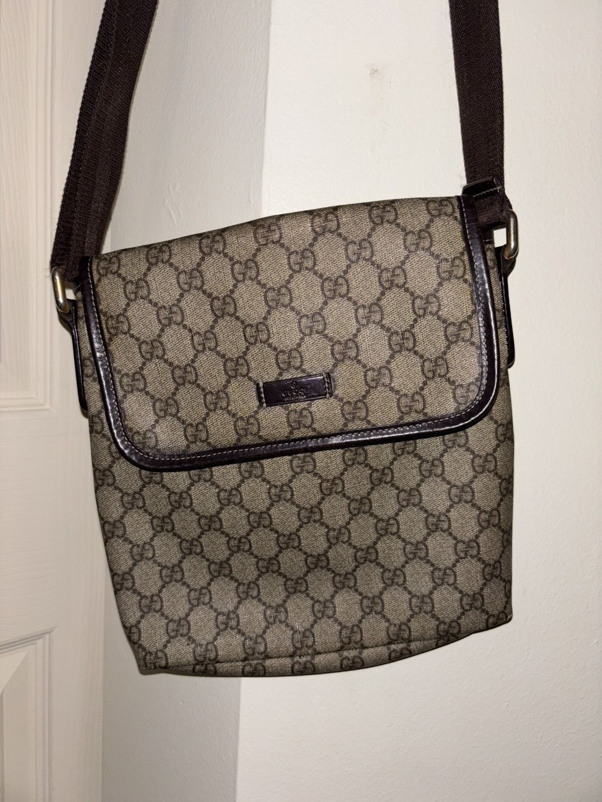 Gucci Gucci GG Supreme Monogram Small Crossbody Flap Shoulder Bag Size ONE SIZE - 3 Thumbnail