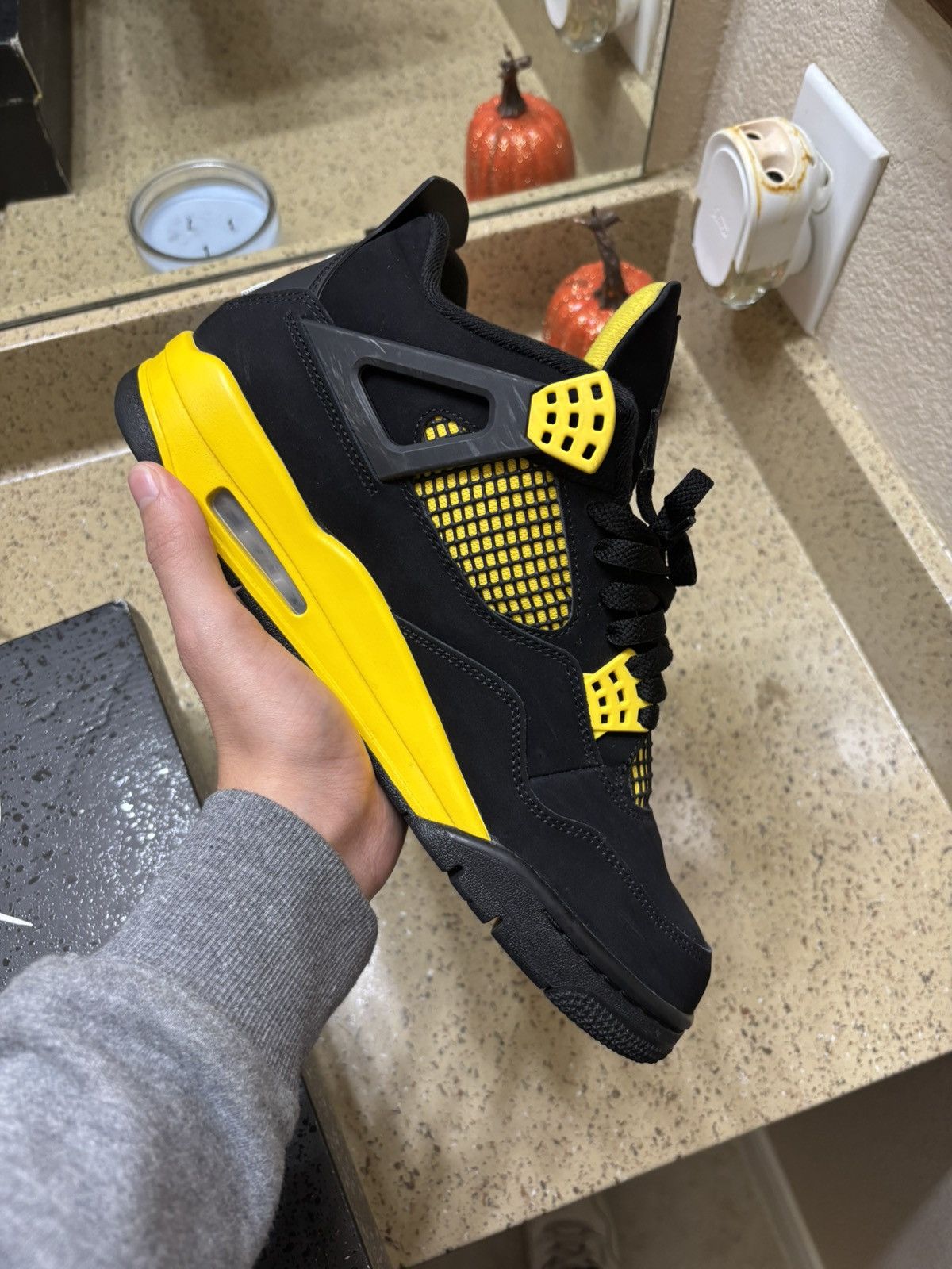Jordan Brand Jordan 4 yellow thunder Size US 11 / EU 44 - 5 Thumbnail