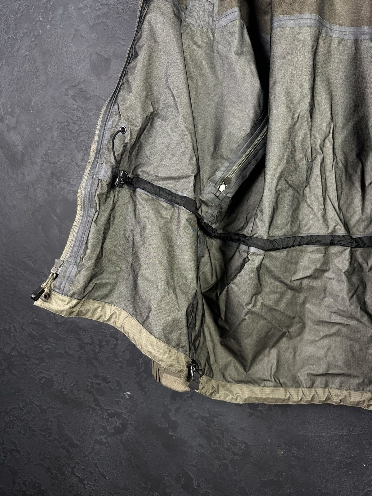 Arc'teryx × Vintage Arcteryx 1999 Kappa Golden Logo 'Stone' GoreTex Jacket Rare! Size US L / EU 52-54 / 3 - 14 Thumbnail