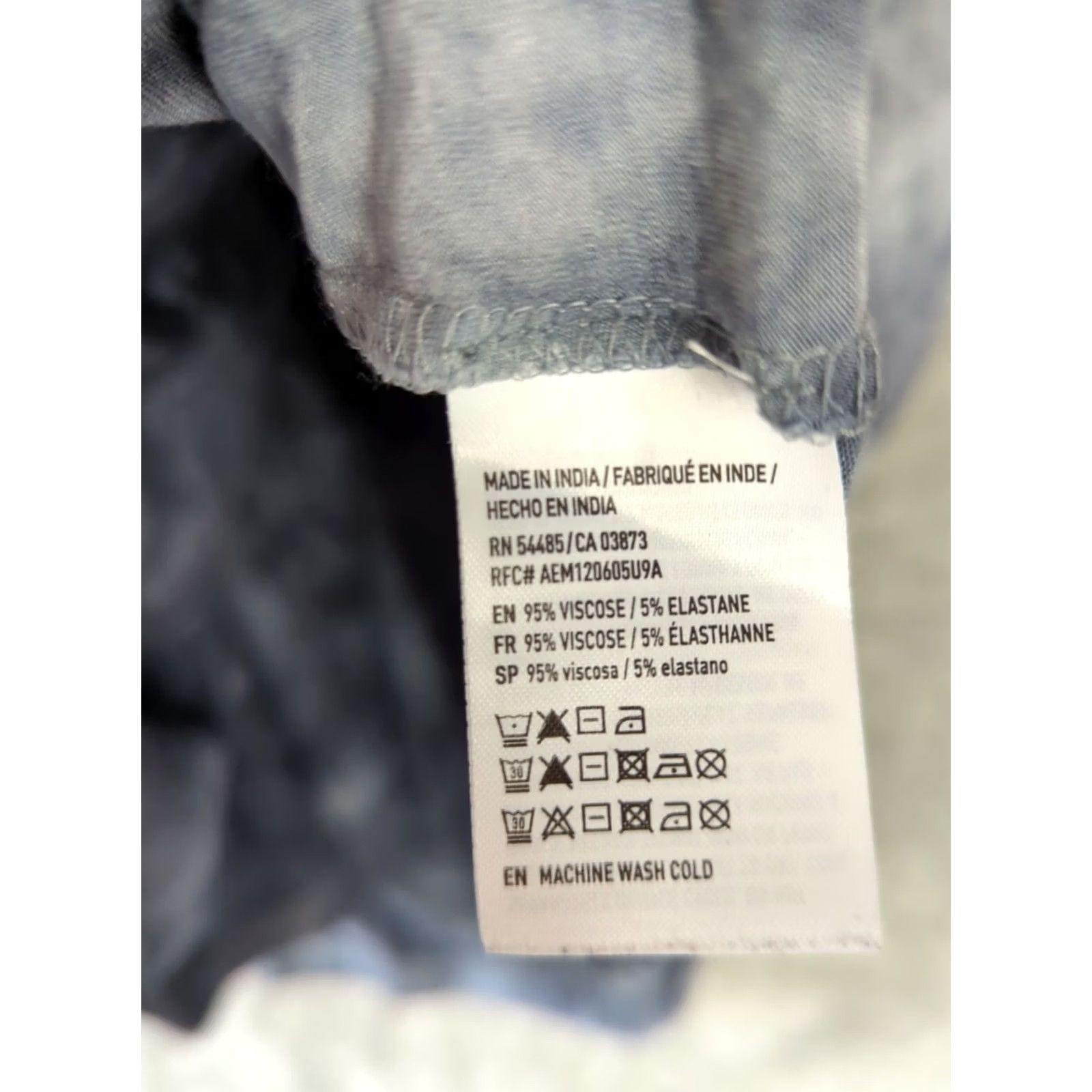 American Eagle Outfitters VINTAGE? American Eagle Shirt S Gray/Blue Long Sleeve Lace Up V-Neck Bohemian Hippie Tie Dye Size S / US 4 / IT 40 - 7 Thumbnail
