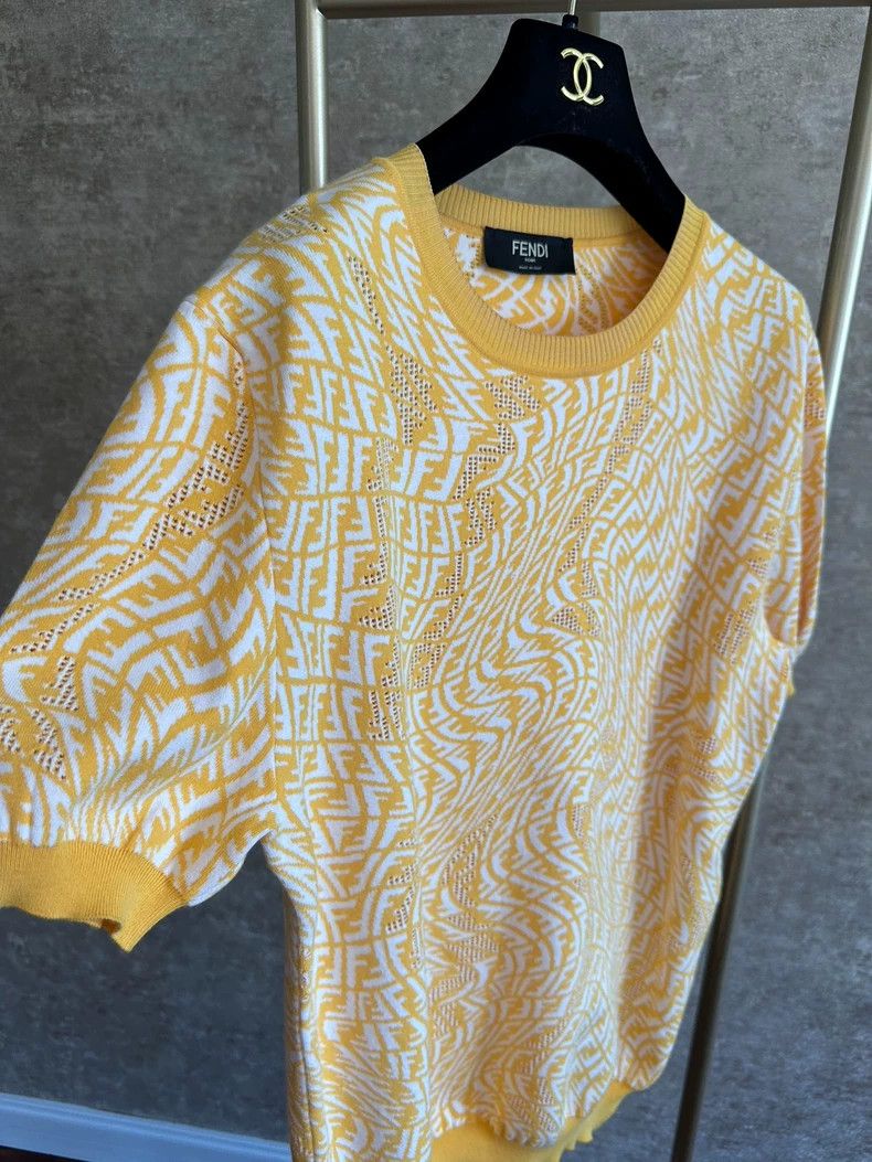 Fendi FENDI Short-sleeve top Size US M / EU 48-50 / 2 - 7 Thumbnail