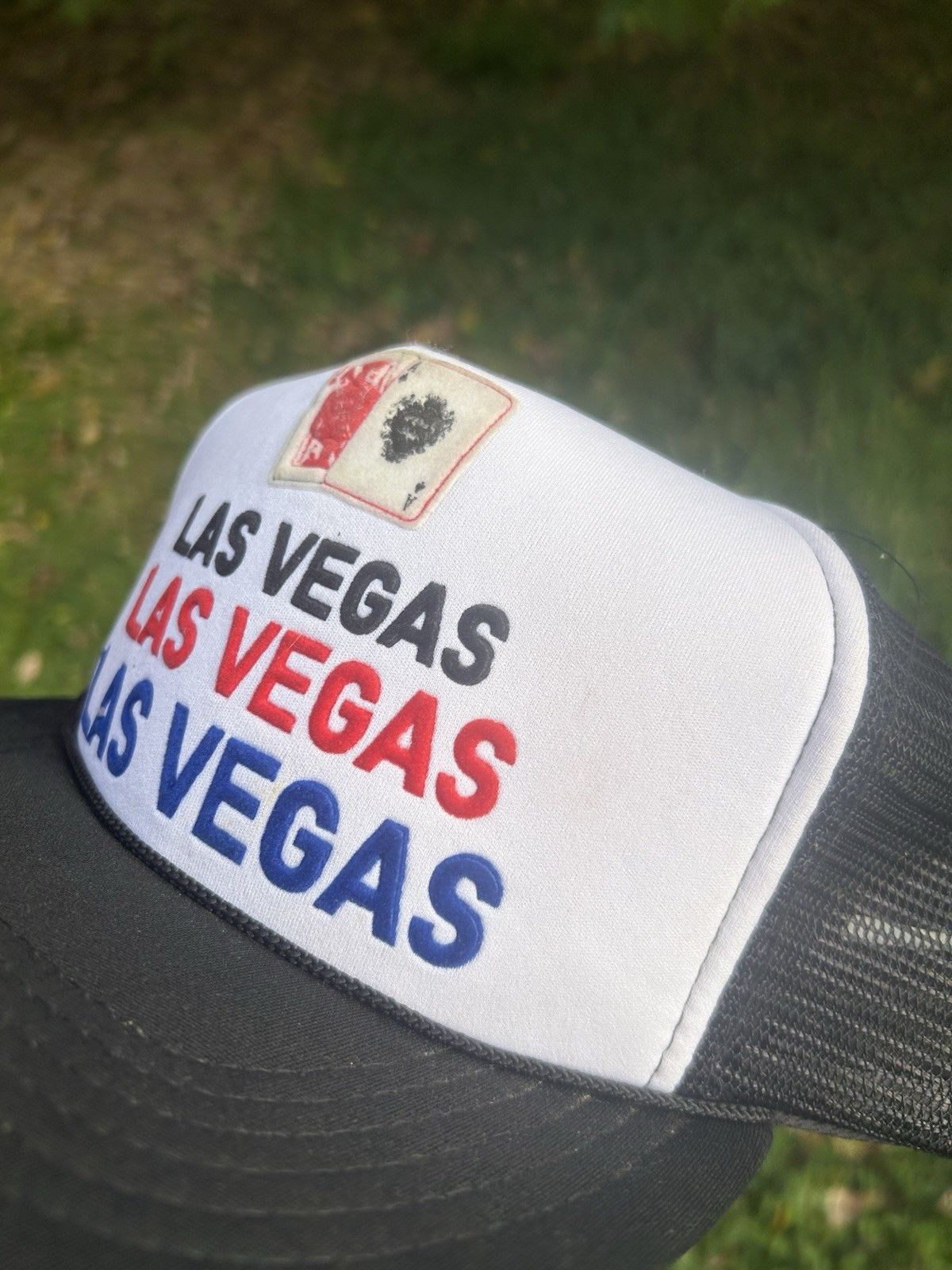 Vintage Vintage trucker hat Las Vegas casino playing cards gambling Size ONE SIZE - 4 Thumbnail