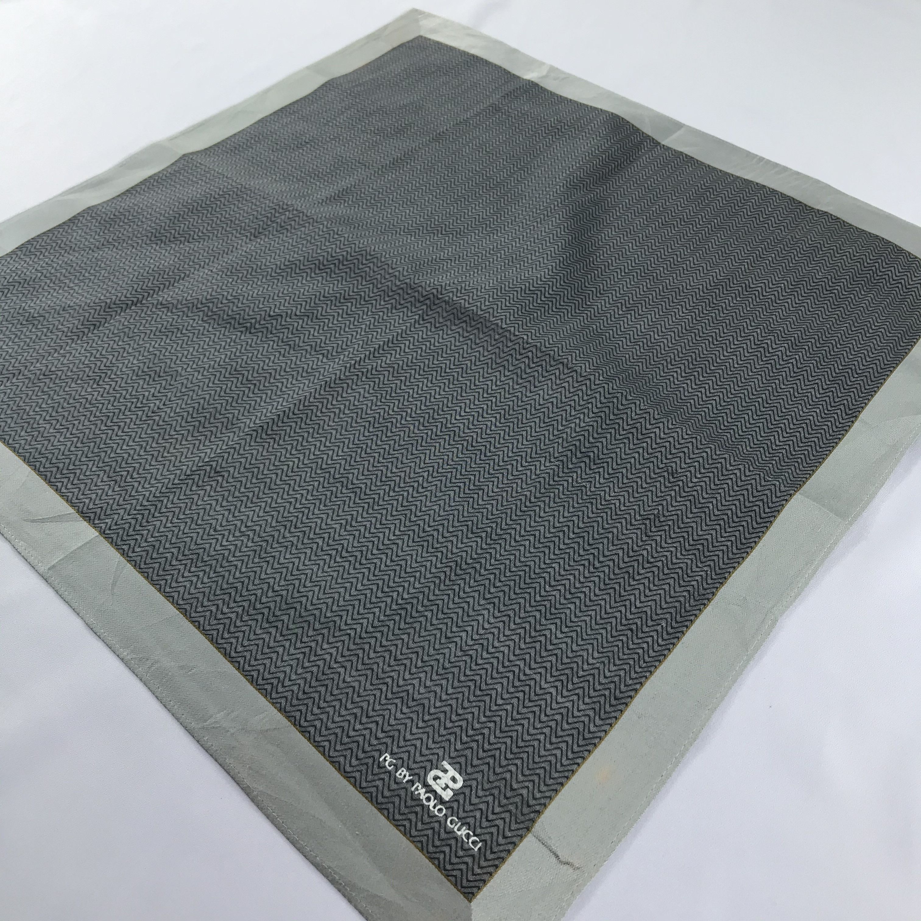 Paolo Gucci × Vintage Paolo Gucci Bandana/ Handkerchief / Neckerchief Size ONE SIZE - 4 Thumbnail