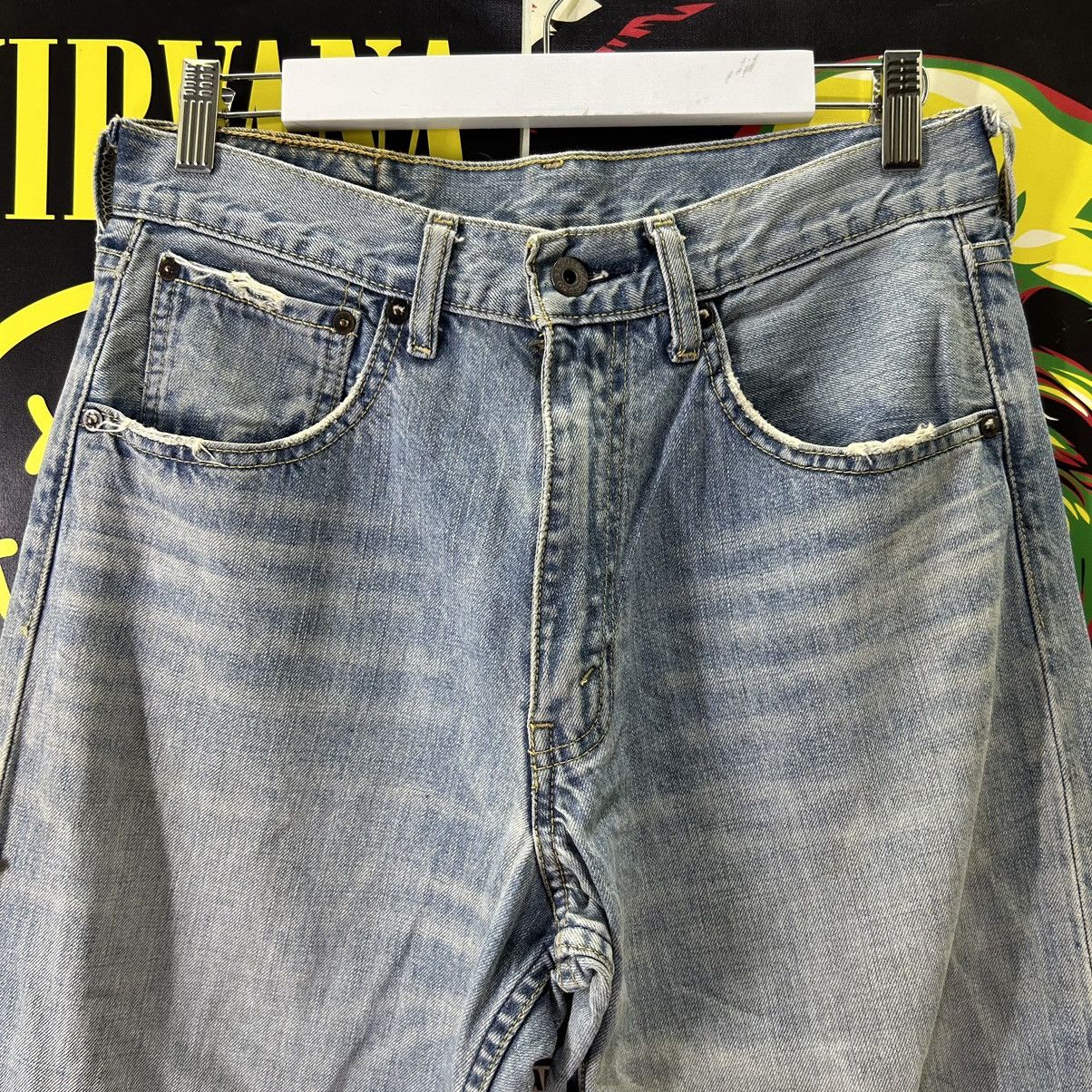 Levi's Vintage Levi’s 504 Y2k Distressed Denim Size US 30 / EU 46 - 2 Thumbnail