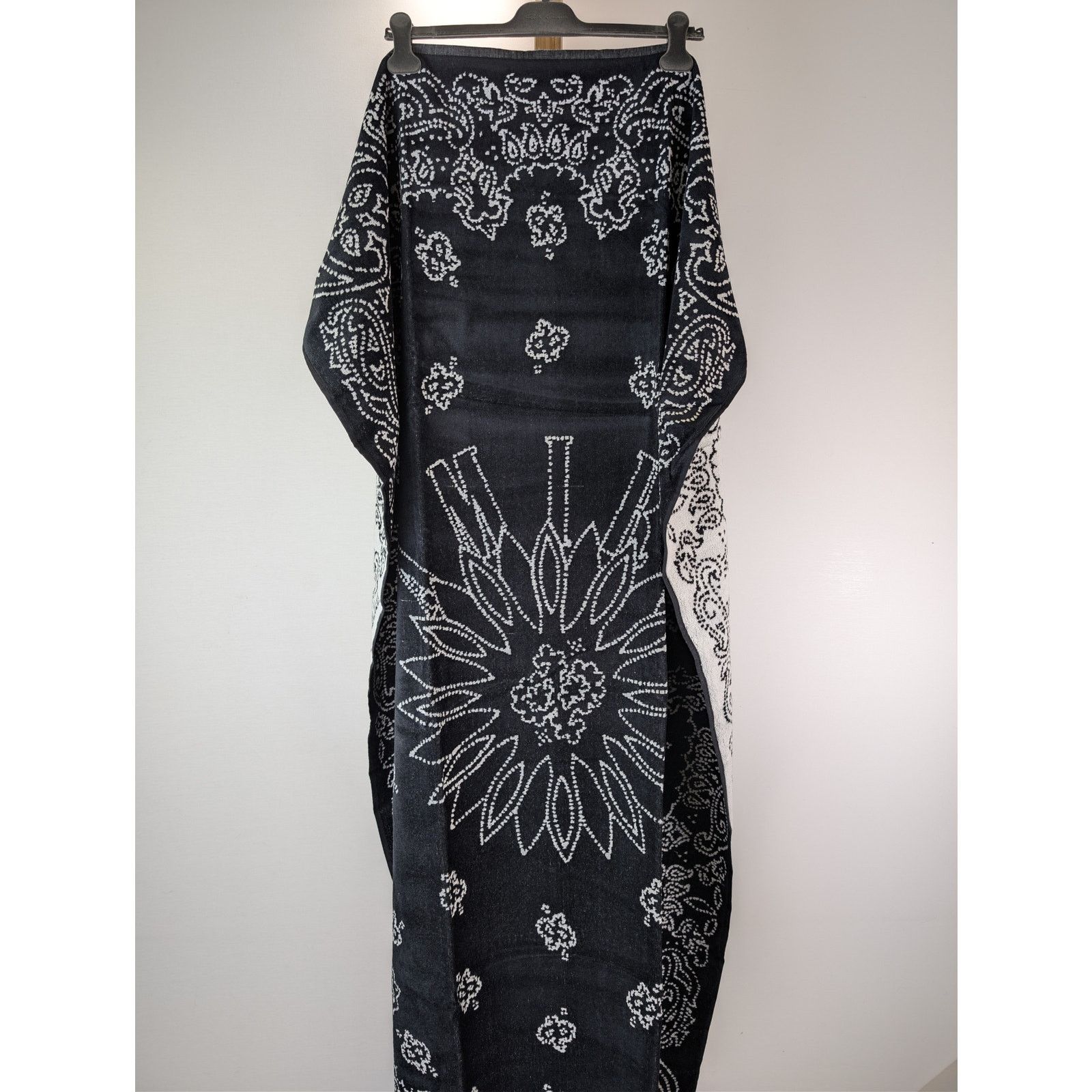 Amiri o1rshd1 Size: OS / Q:3 / bandana cotton towel in Black/White Size ONE SIZE - 10 Thumbnail