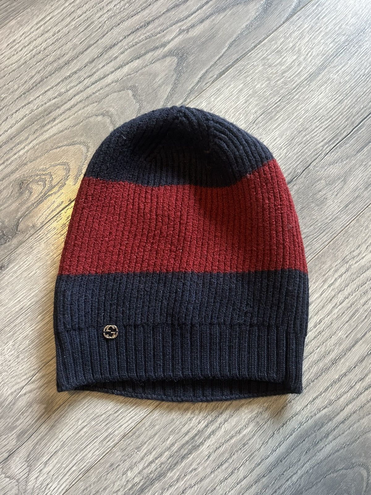 Gucci Gucci Ribbed Wool Beanie in Red and Navy Stripe Size ONE SIZE - 1 Thumbnail