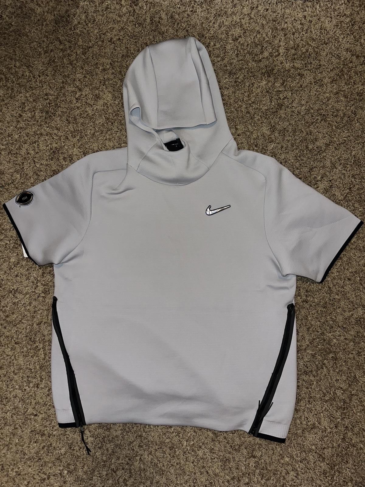 Nike Nike Gray Hooded Football Poncho Size US L / EU 52-54 / 3 - 1 Thumbnail