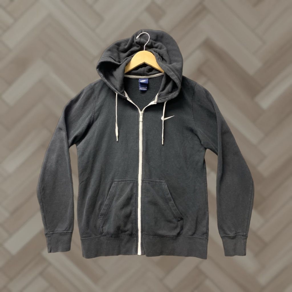 Nike Nike Sportswear Hoodie Women's Pullover Fleece Large Black / 155-8 (Slim) Size L / US 10 / IT 46 - 1 Thumbnail