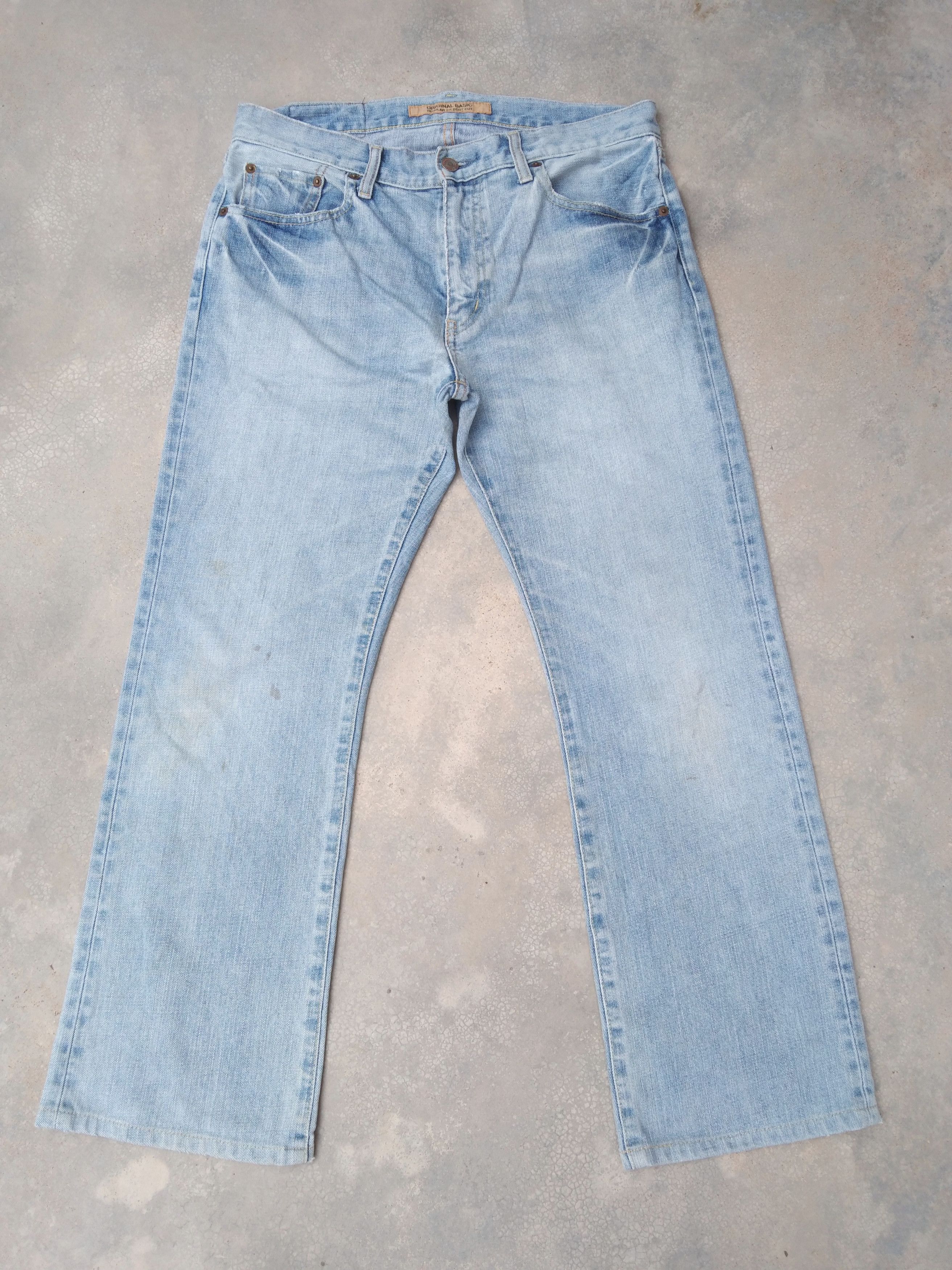 Japanese Brand × Jean × Vintage Vintage Distressed Uniqlo B-002 BootCut Flared Jeans 32x27.5 Size US 32 / EU 48 - 1 Thumbnail