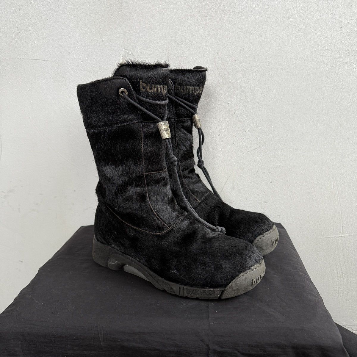 Seditionaries Vintage Bumper Real Pony Fur Lace Up Boots Size US 7.5 / IT 37.5 - 1 Thumbnail