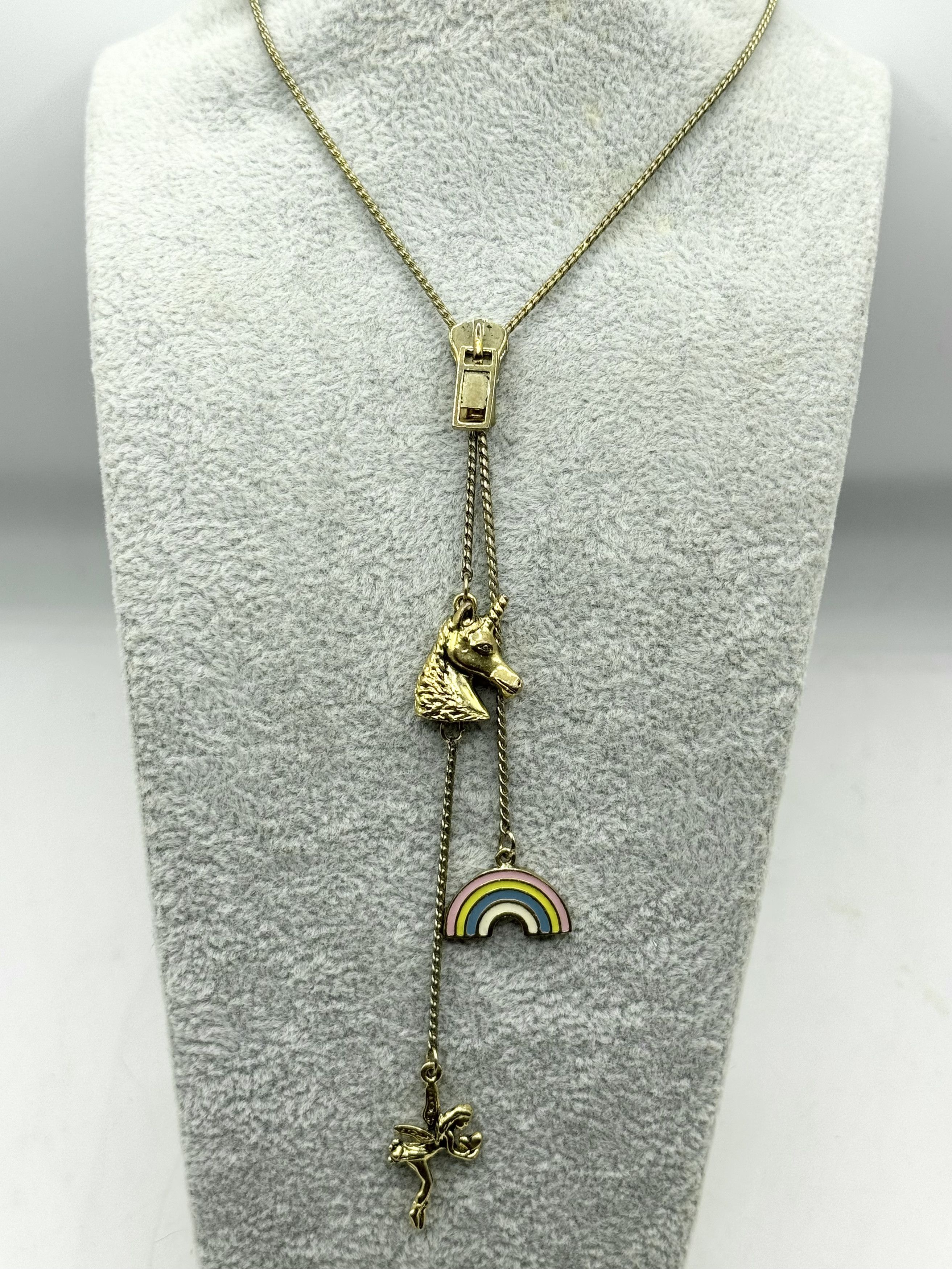 Other Vintage unicorn, fairy, enamel rainbow zipper necklace Size ONE SIZE - 3 Thumbnail